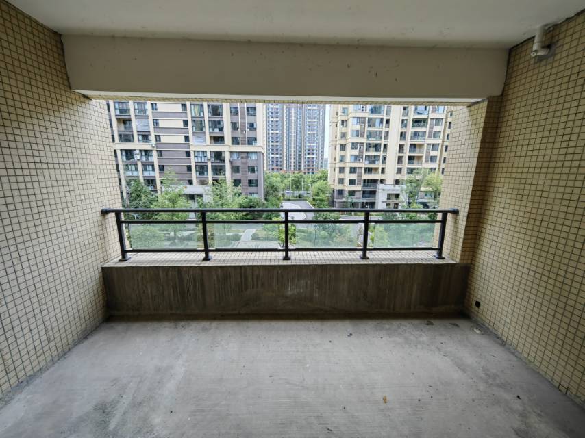 绵阳南城首座金海阳光里电梯入户洋房品质改善楼盘 绵阳二手房