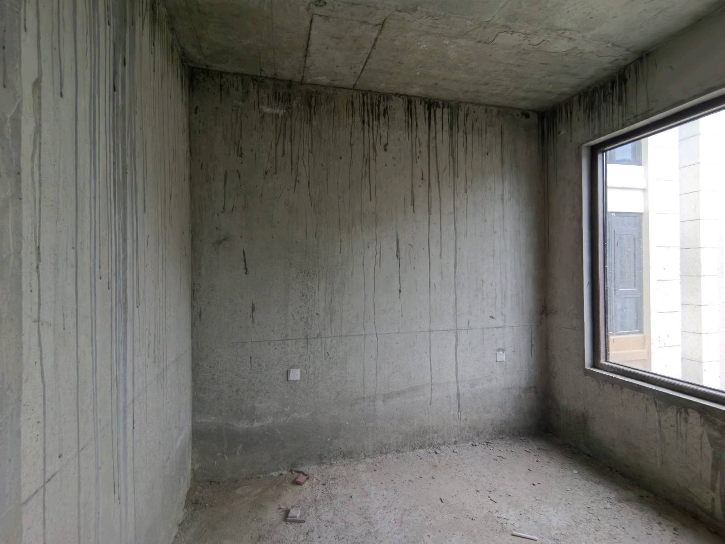 绵阳安州区 恒跃紫宸 两连跃 做8室 3厅4卫或者两个大房子带露台 绵阳二手房