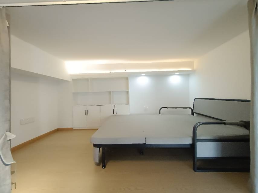 绵阳朗基·天域 loft，2室2厅1卫，39㎡，租金1600元/月 绵阳租房