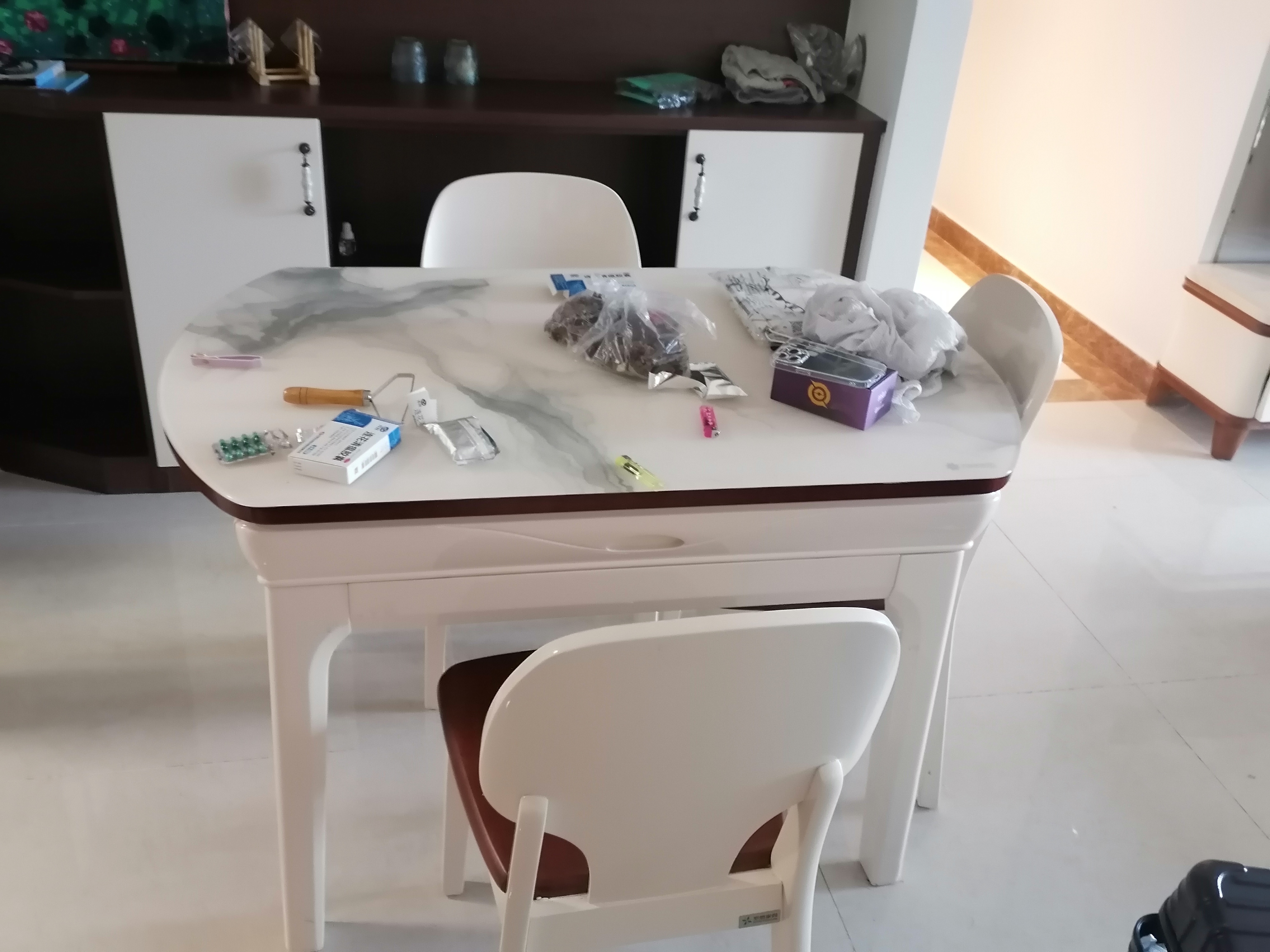 绵阳温馨三居 恒大翡翠华庭三房2300/月 绵阳二手房
