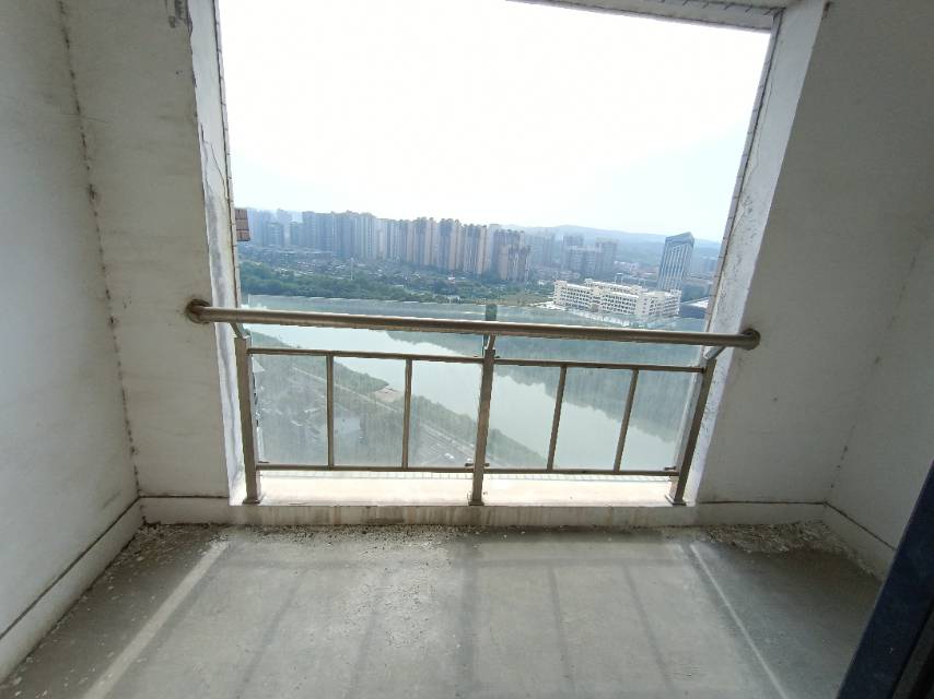 绵阳枫璟398 F区，3室2厅2卫，114.06㎡，售价95万 绵阳二手房