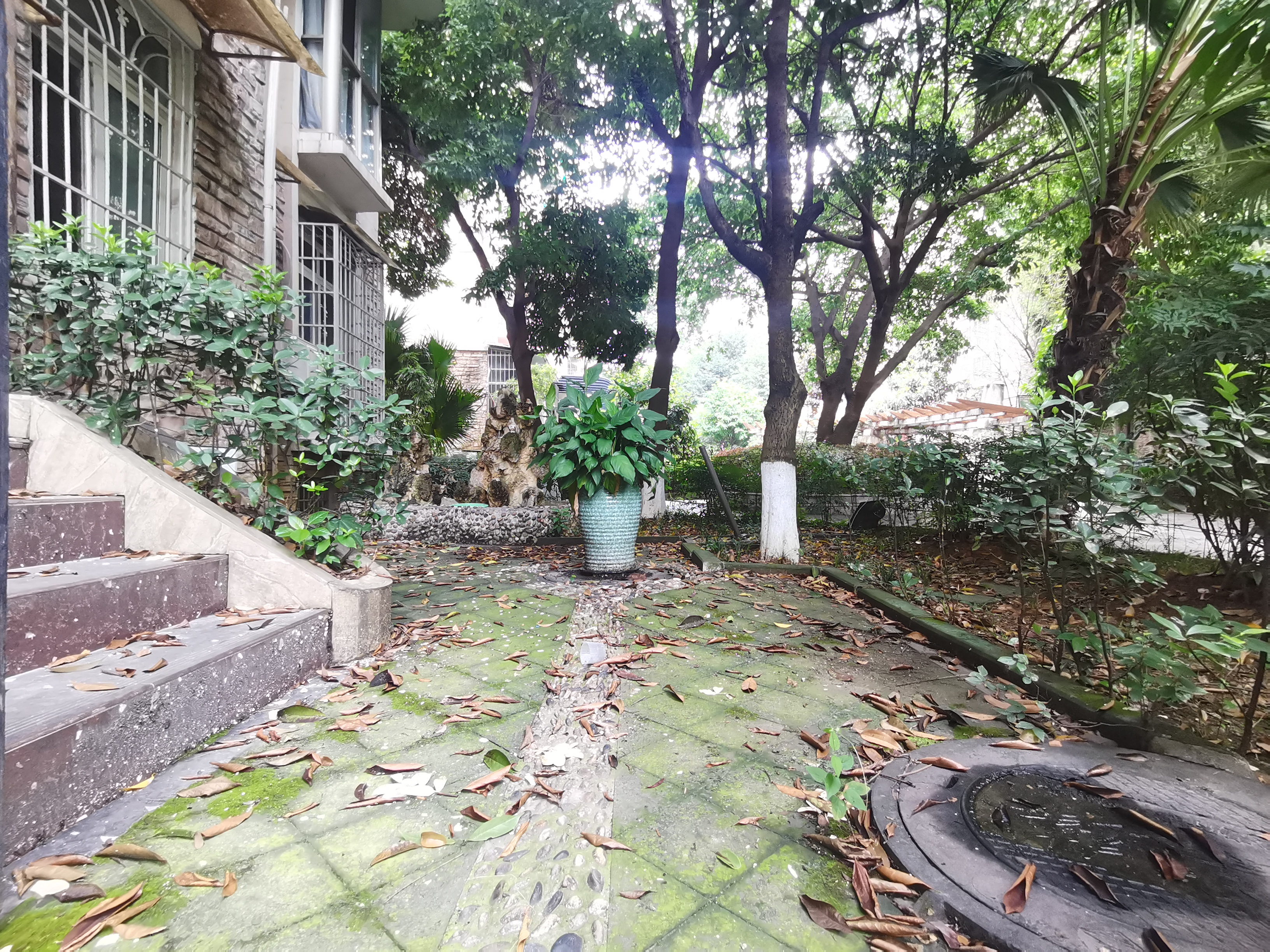 绵阳阳光清华B区.一楼带50平左右花园.103万.性价比高 绵阳二手房