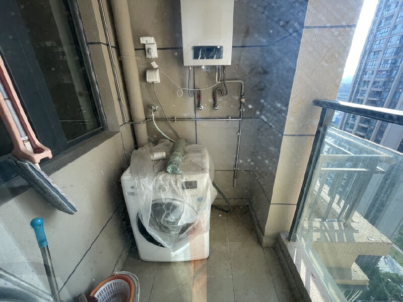 绵阳一号桥片区 恒大翡翠华庭三房2800元/月 绵阳租房