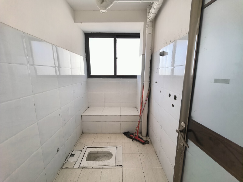 绵阳涪城区学区房|次新小区/套三双卫/首付16万| 绵阳二手房