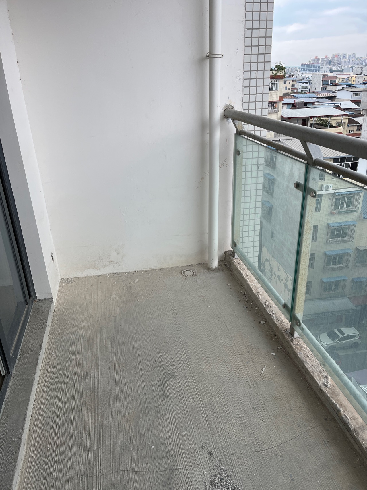绵阳小岛英才教师公寓，2室2厅1卫，70.00㎡，毛坯，售价68万 绵阳二手房