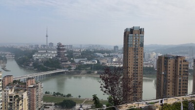 金三角大厦，1室2厅1卫，45.68㎡，简装，售价39万