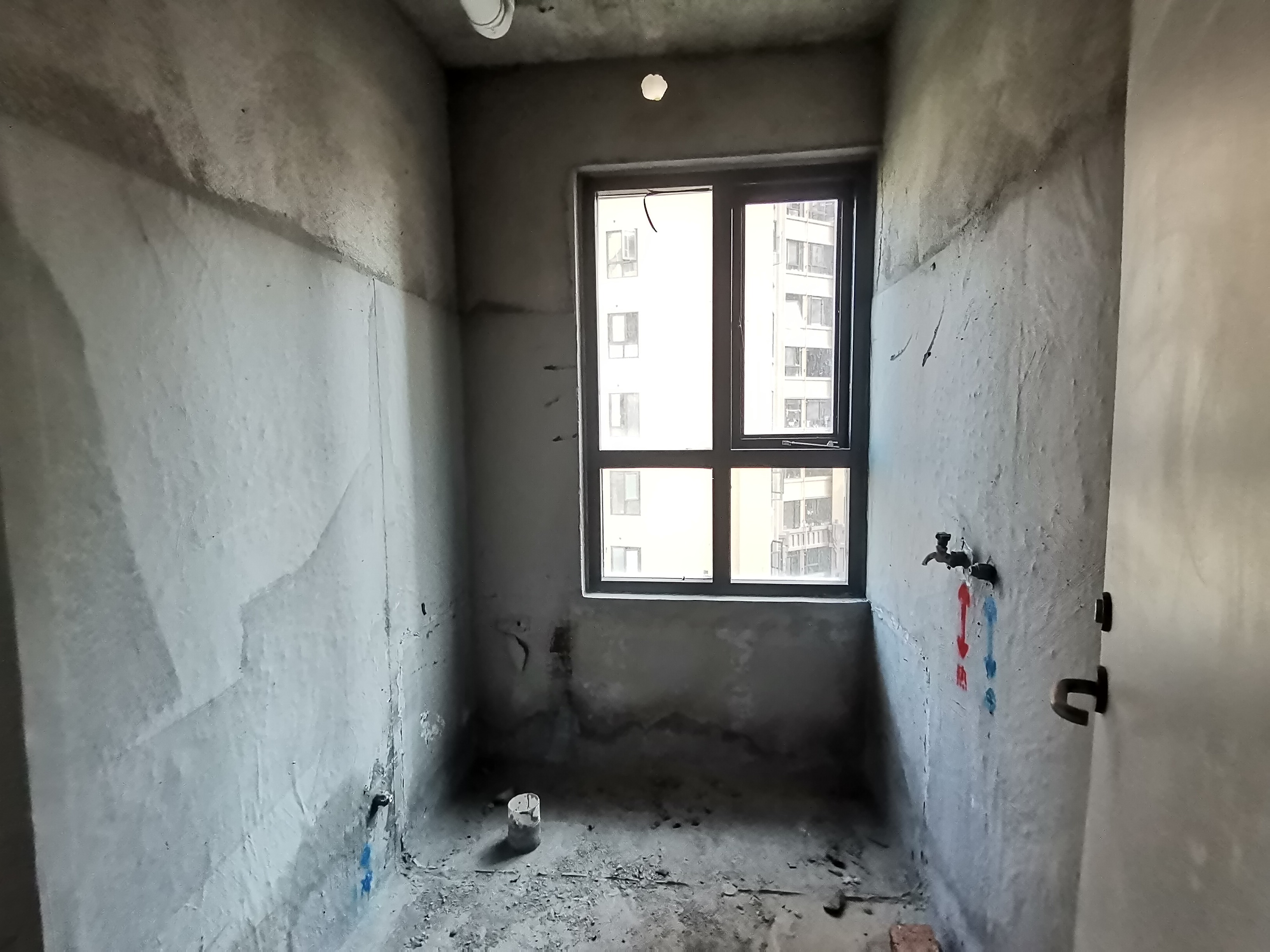 绵阳圣鼎科迩马，4室2厅2卫，104.6㎡，毛坯，售价69万 绵阳二手房