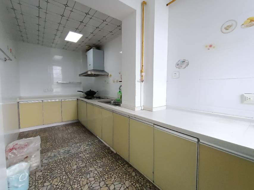 绵阳芙蓉金城(南区)，3室2厅2卫，121㎡，售价78.8万 绵阳二手房