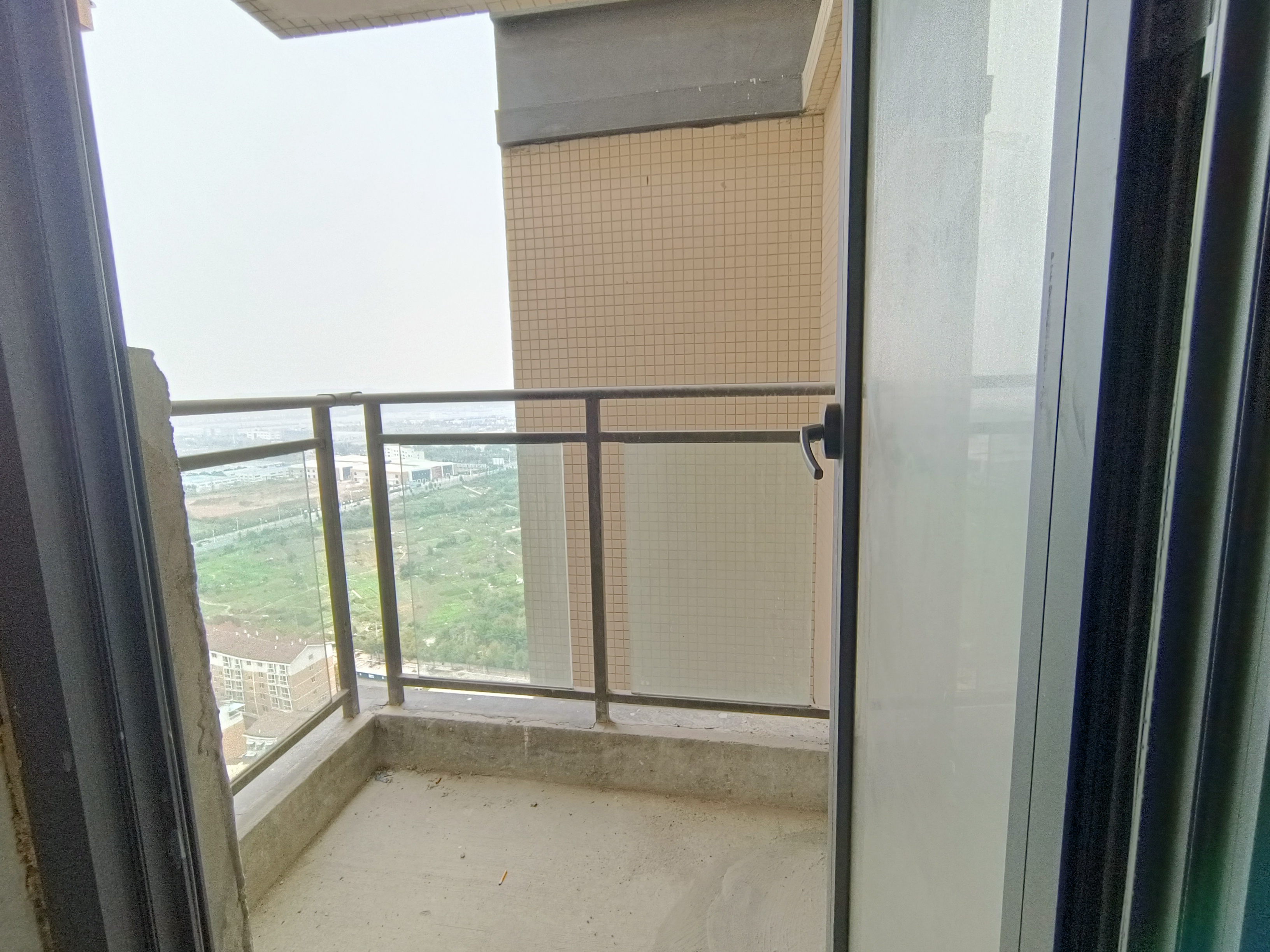 绵阳南庭御景，3室2厅2卫，99.81㎡，售价66万 绵阳二手房