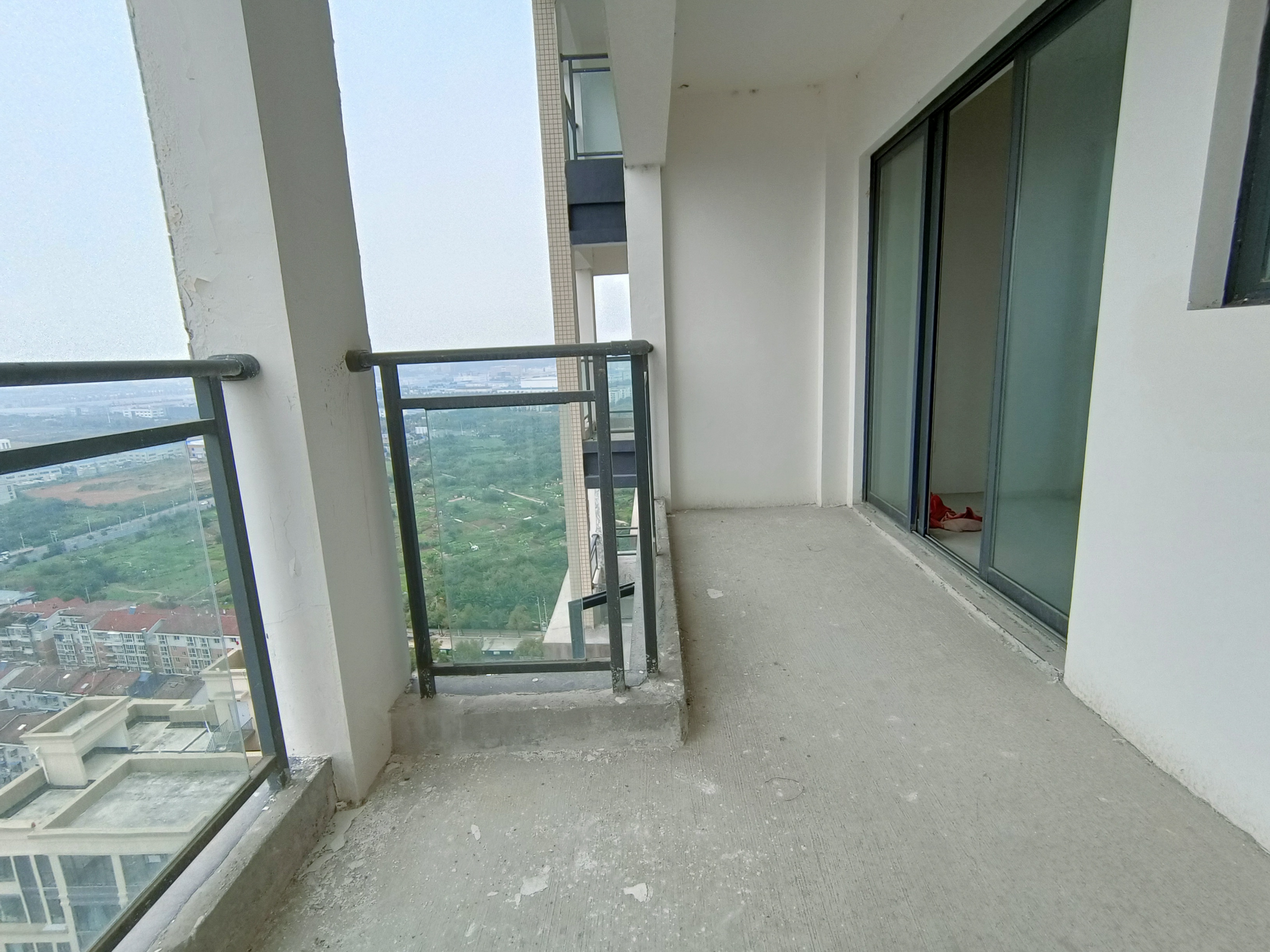 绵阳南庭御景，3室2厅2卫，105.1㎡，售价69.8万 绵阳二手房