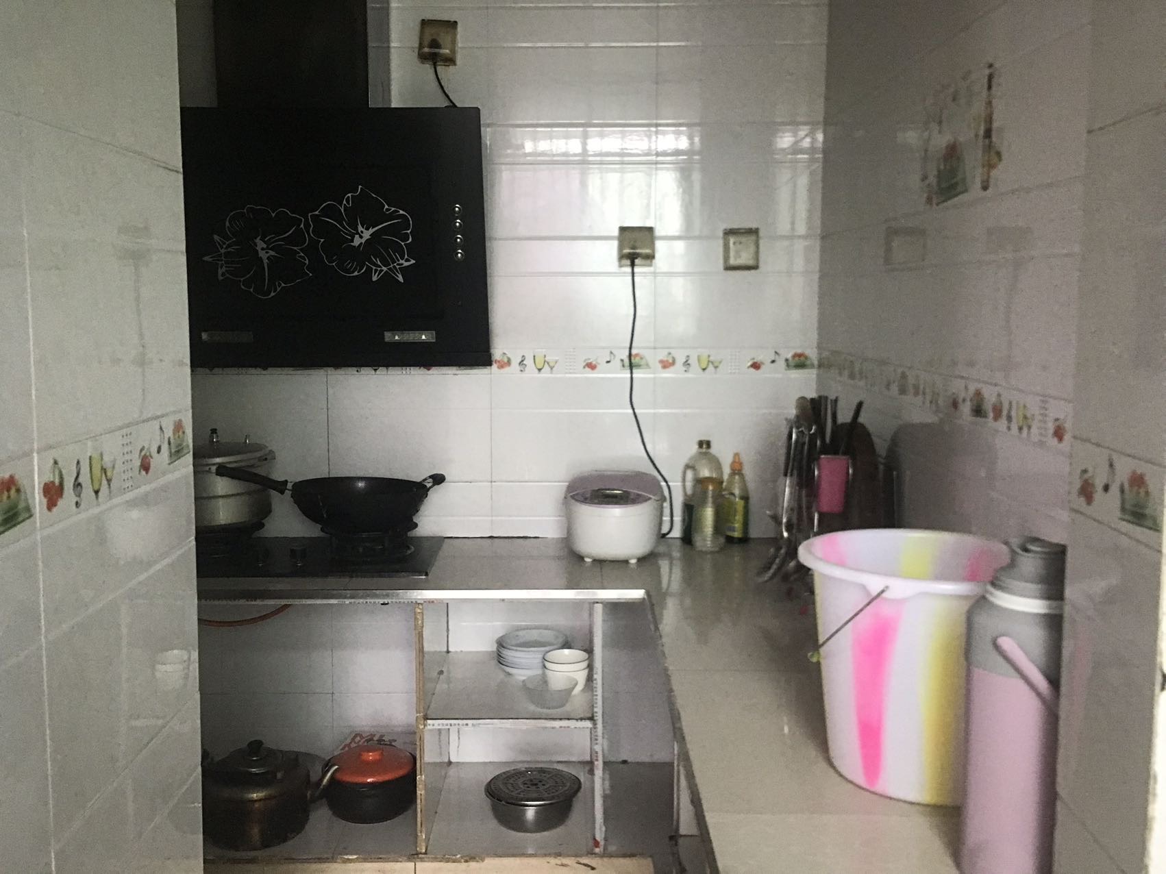 绵阳钧一嘉园，2室1厅1卫，81.00㎡，简装，租金500.00元/月 绵阳二手房