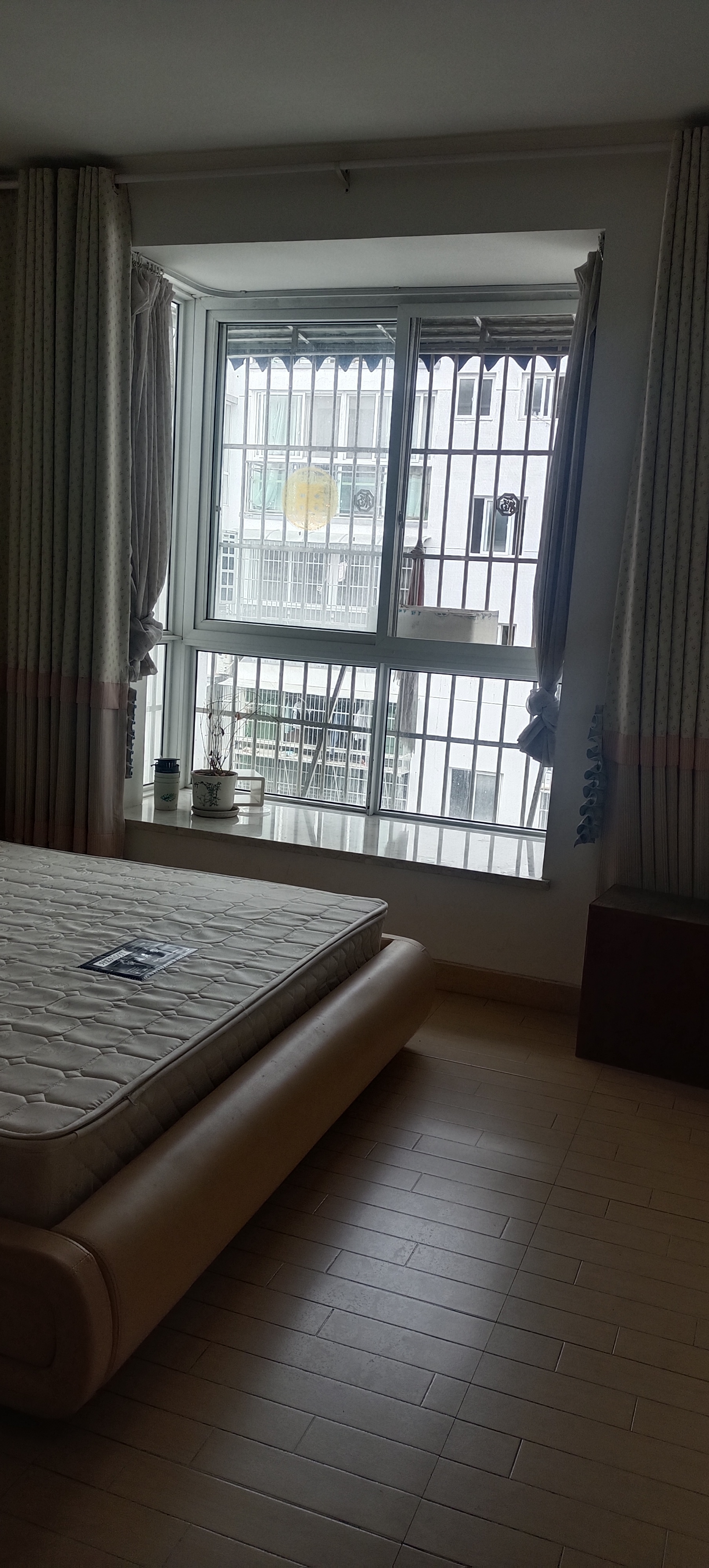 绵阳亚川水岸枫景，2室2厅1卫，78.00㎡，精装，租金550元/月 绵阳租房