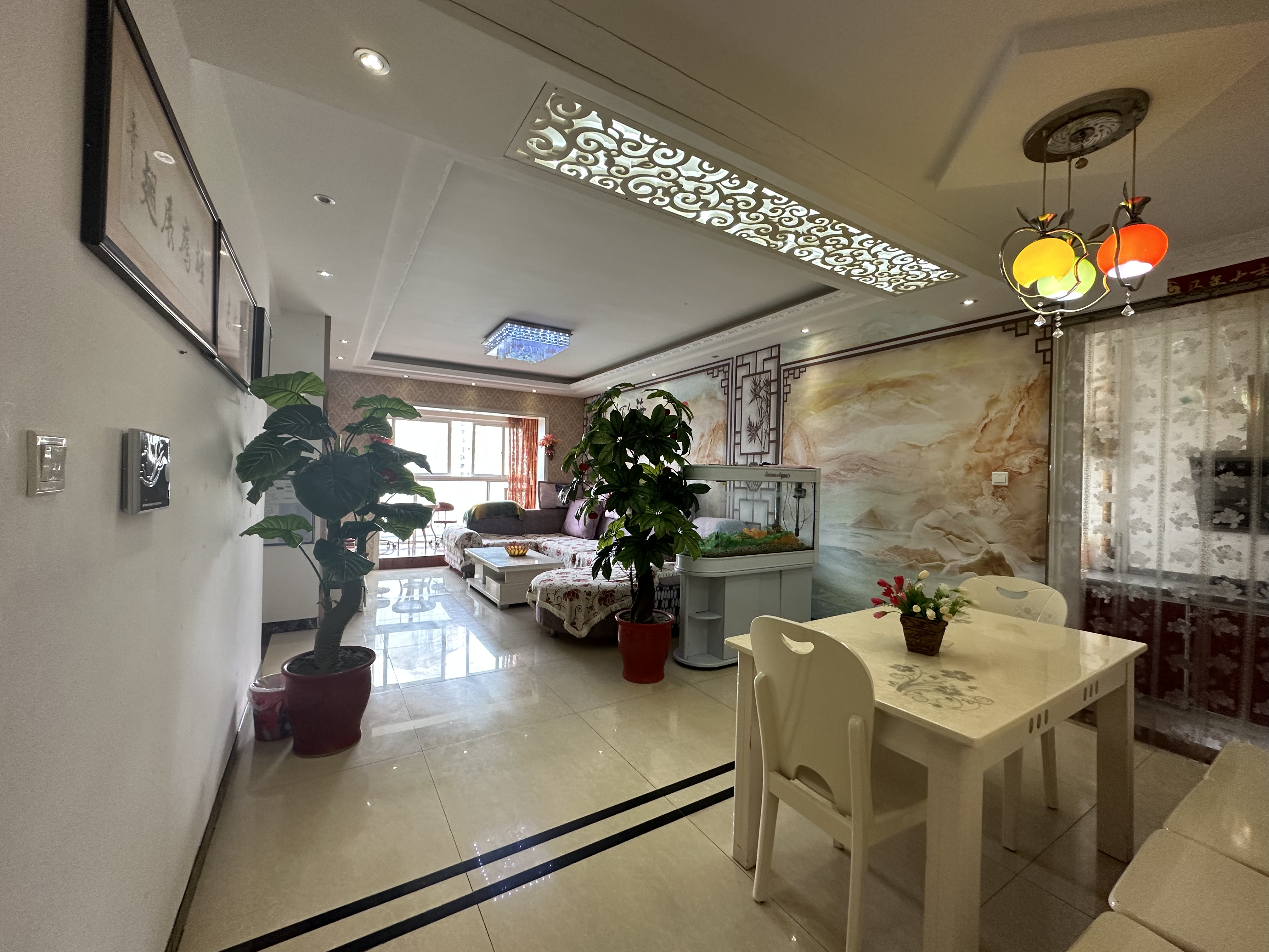 绵阳东原香屿，2室2厅1卫，80.00㎡，精装，租金1550.00元/月 绵阳租房