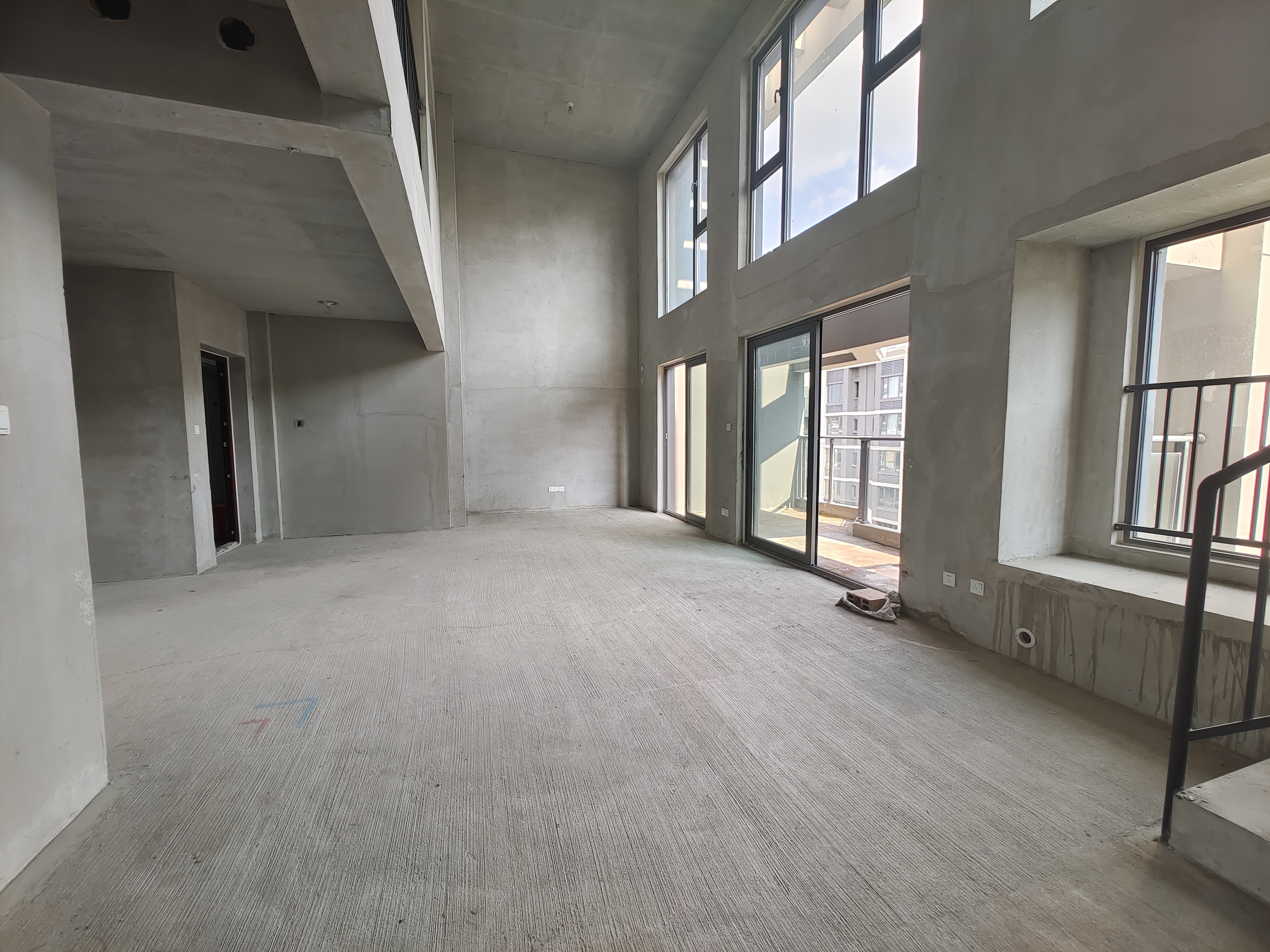 绵阳优品道&邦泰•公园府，5室3厅3卫，153㎡，毛坯，售价159万 绵阳二手房