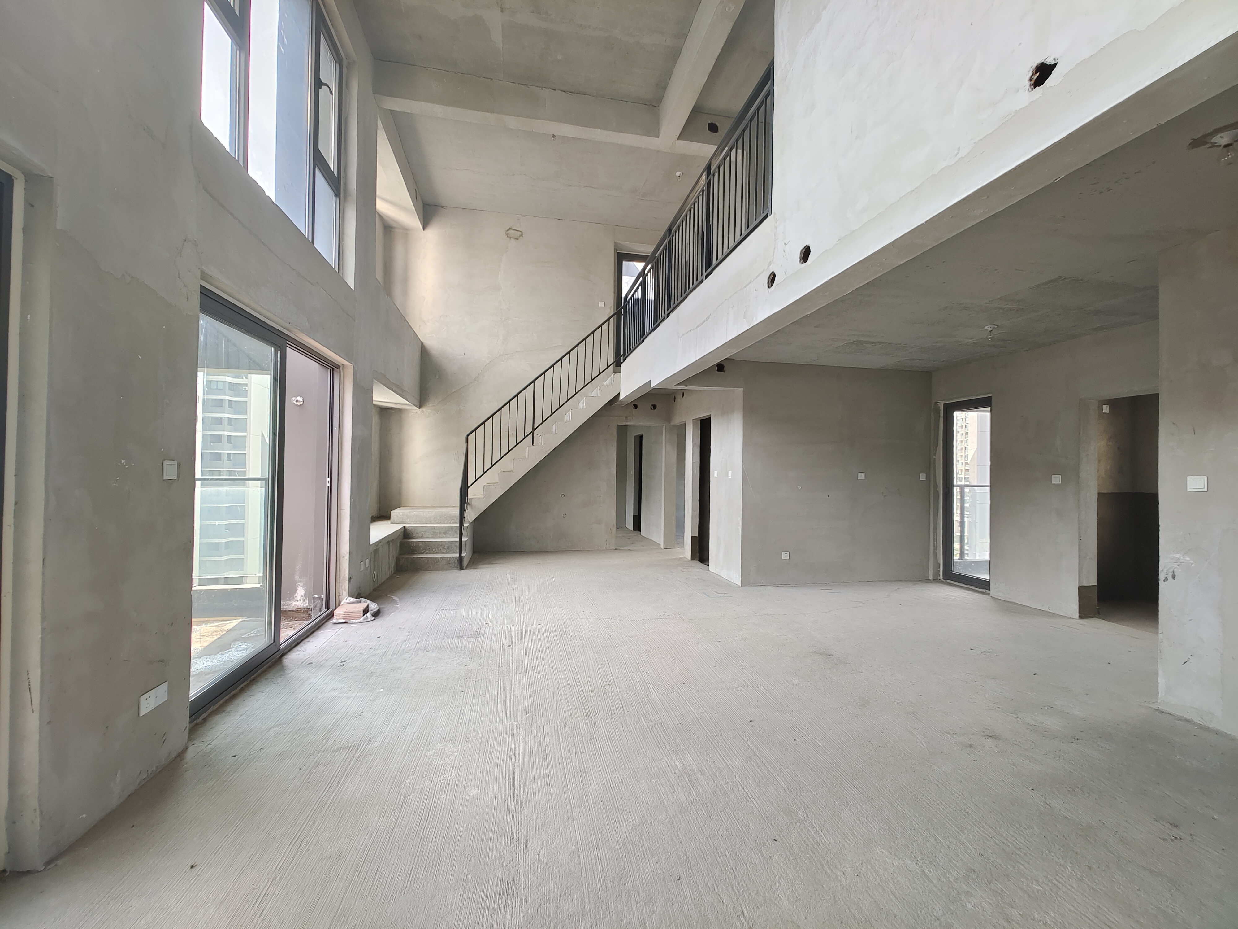 绵阳优品道&邦泰•公园府，5室3厅3卫，153㎡，毛坯，售价159万 绵阳二手房