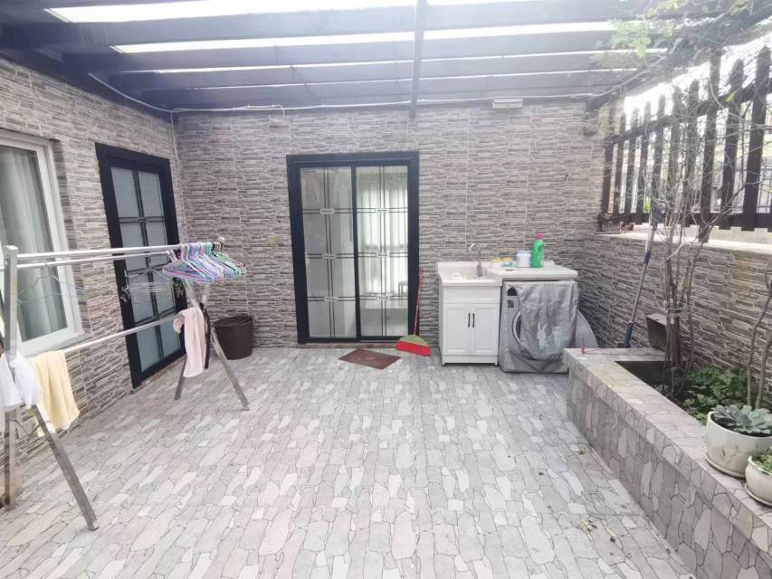 绵阳海珂花郡一期，4室3厅2卫，112㎡，精装，售价108万 绵阳二手房