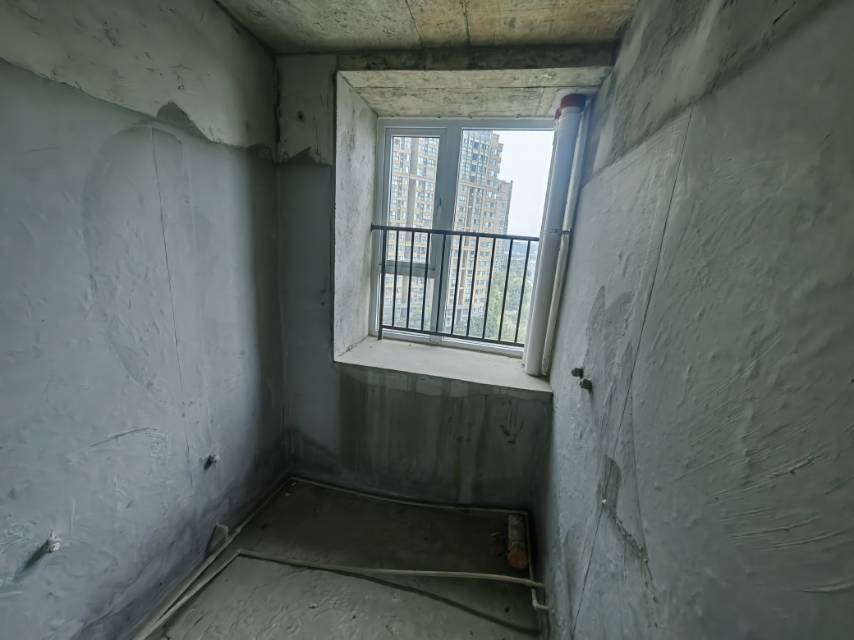 绵阳税费低/三室两厅两卫观江朝南/电梯中间楼层/赠送车位 绵阳二手房