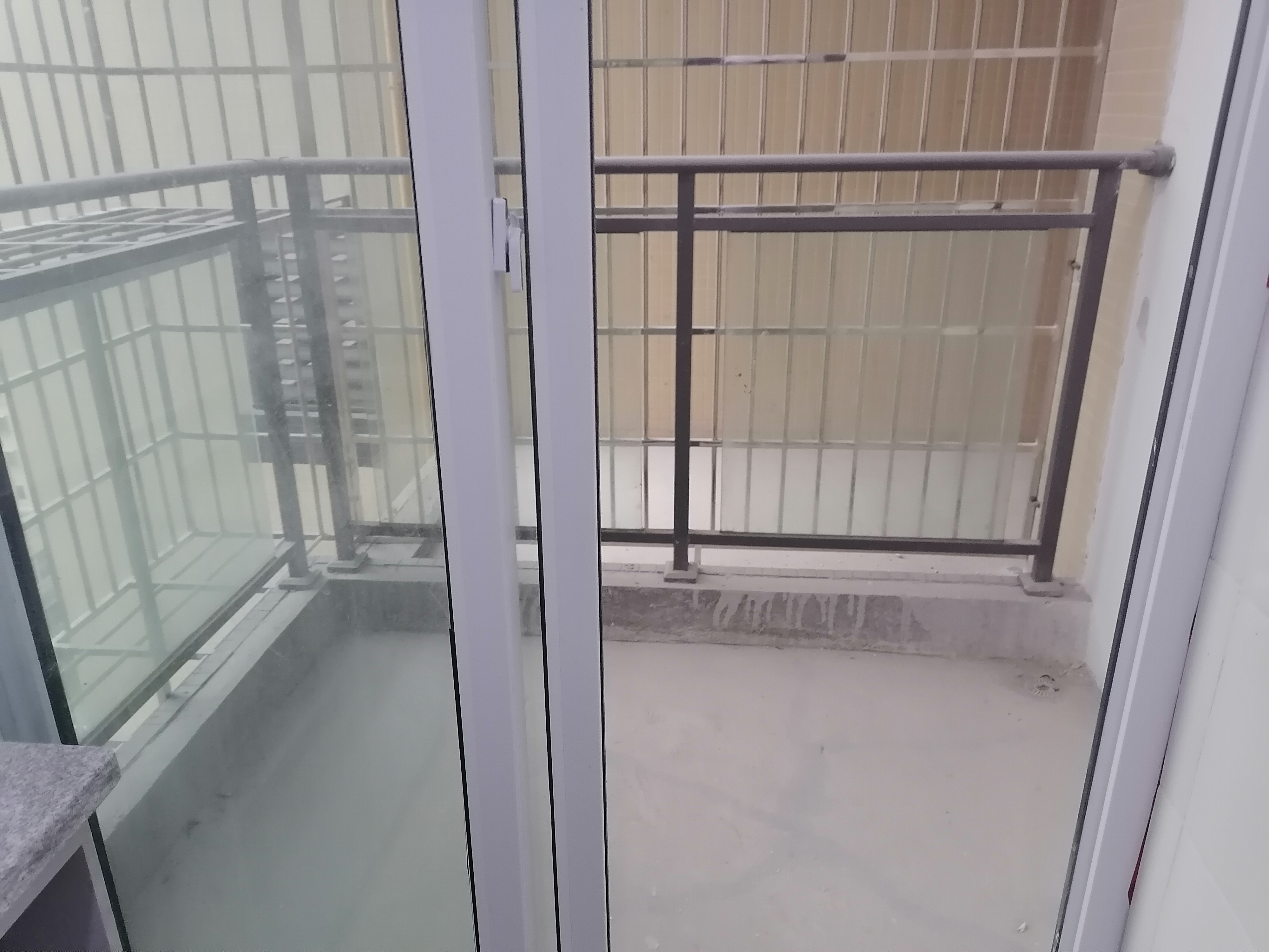 绵阳城南壹号A区，3室2厅1卫，96.5㎡，毛坯，租金600.00元/月 绵阳租房