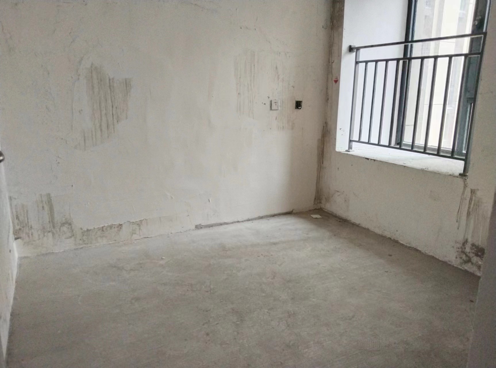 绵阳出门就是公园.带观景大阳台.清水套四.带车位 绵阳二手房