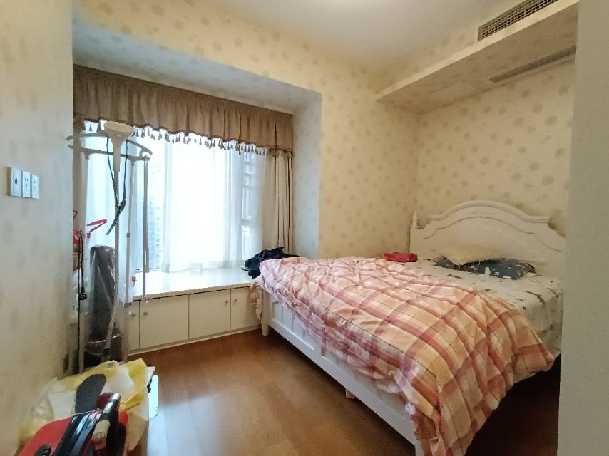 绵阳华润中央公园，3室2厅2卫，99.00㎡，精装，售价160.00万 绵阳二手房