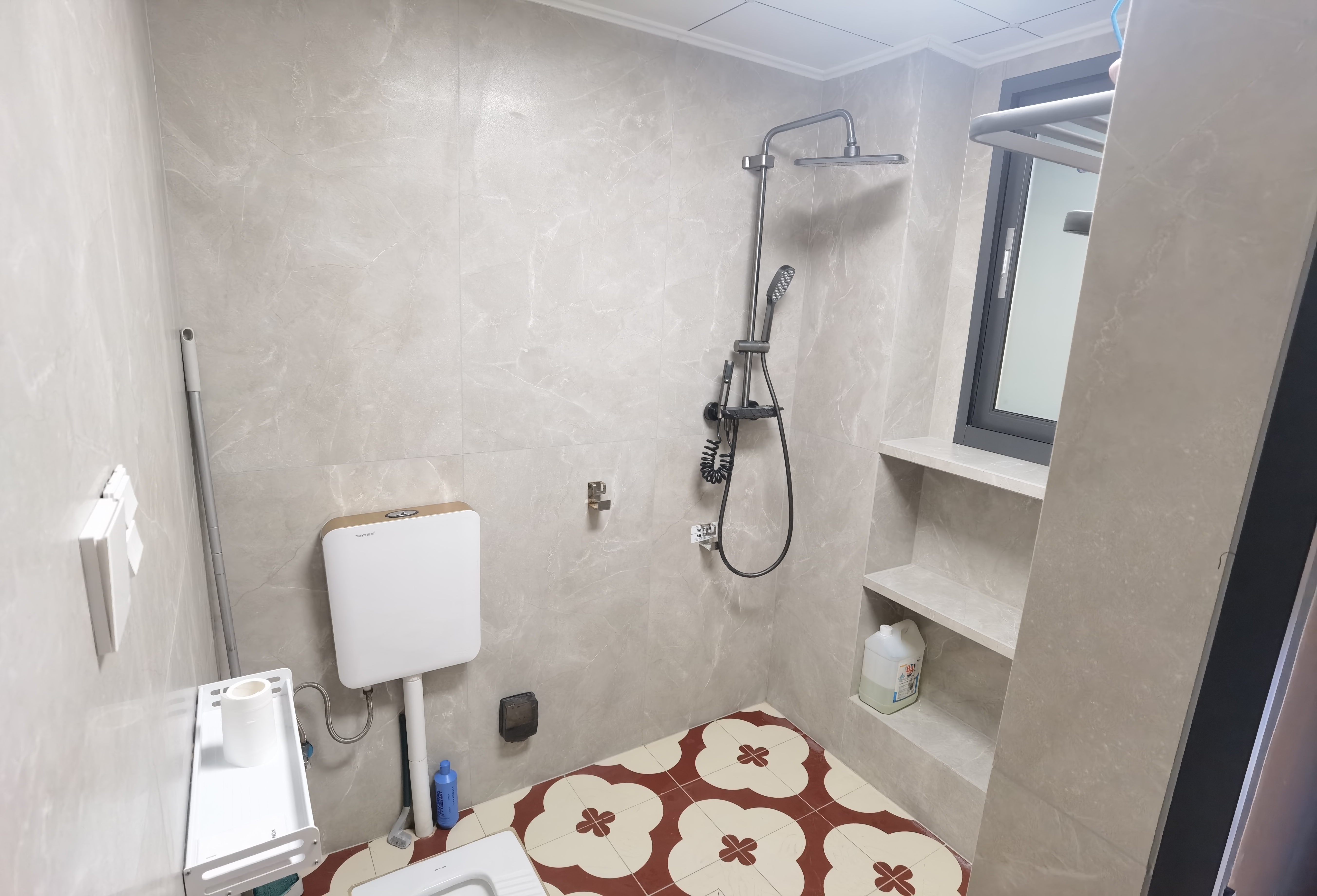 绵阳跃进路16号二期，123.00㎡，精装56万，带露台售价198.00万 绵阳二手房