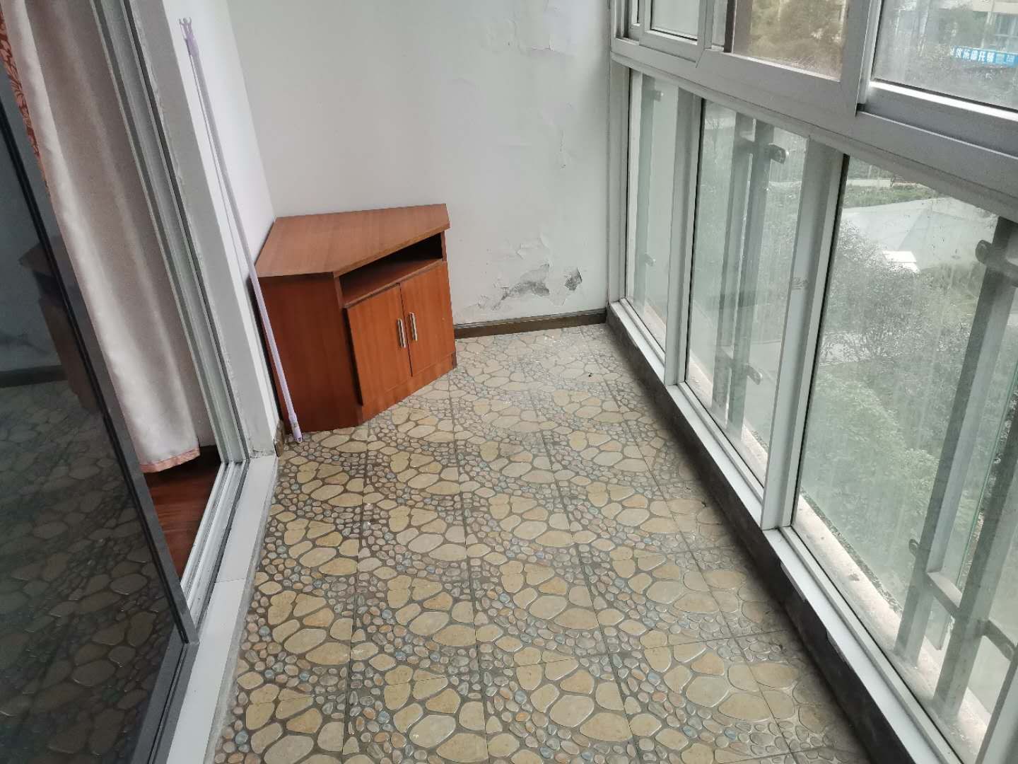 绵阳404片区 滨江世纪花园两房1600元/月 绵阳租房