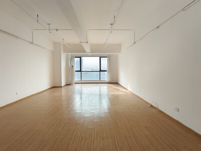 万达SOHO，91.00㎡，普装，租金2200.00元/月
