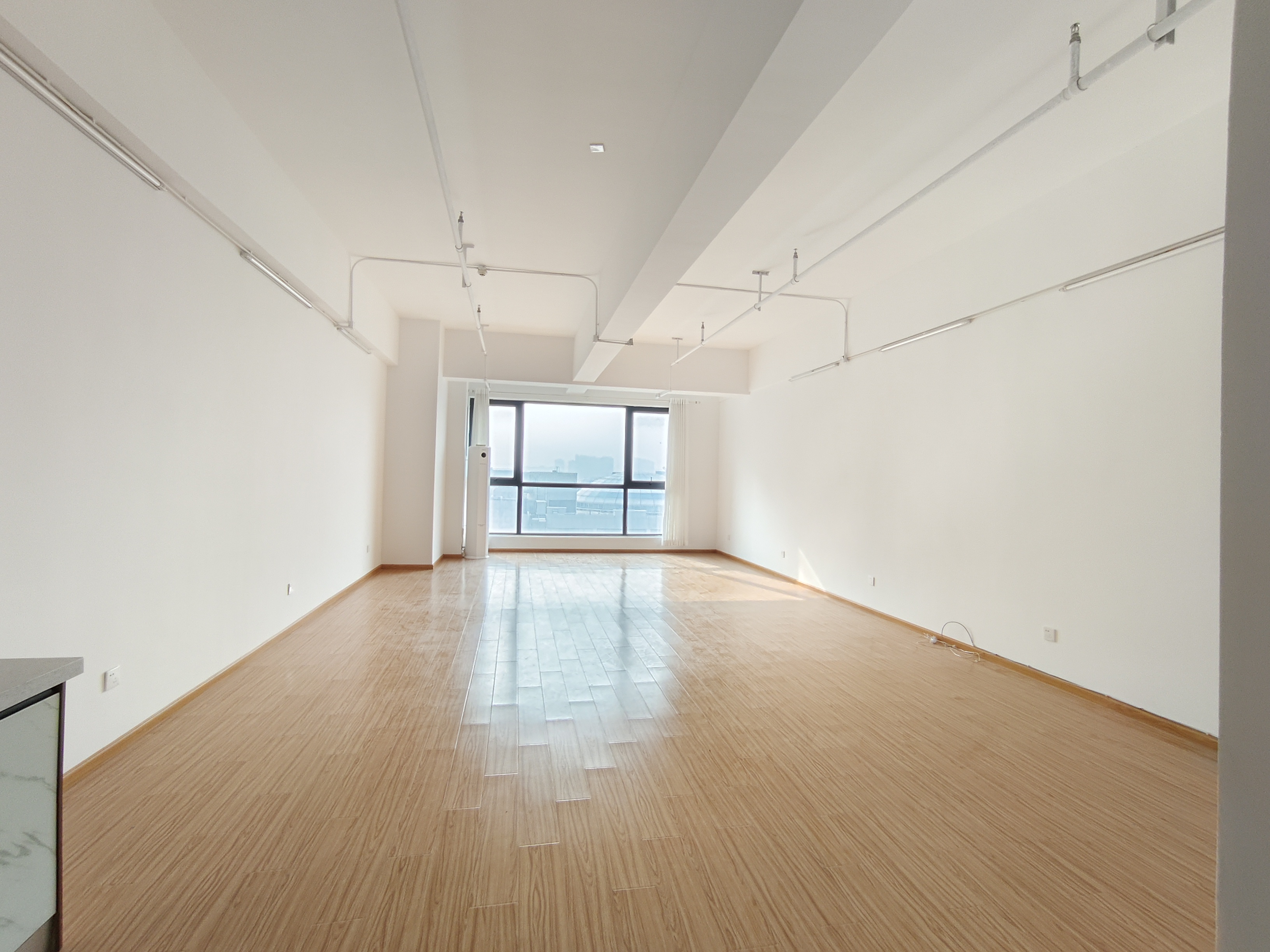 绵阳万达SOHO，91.00㎡，普装，租金2200.00元/月 绵阳二手房