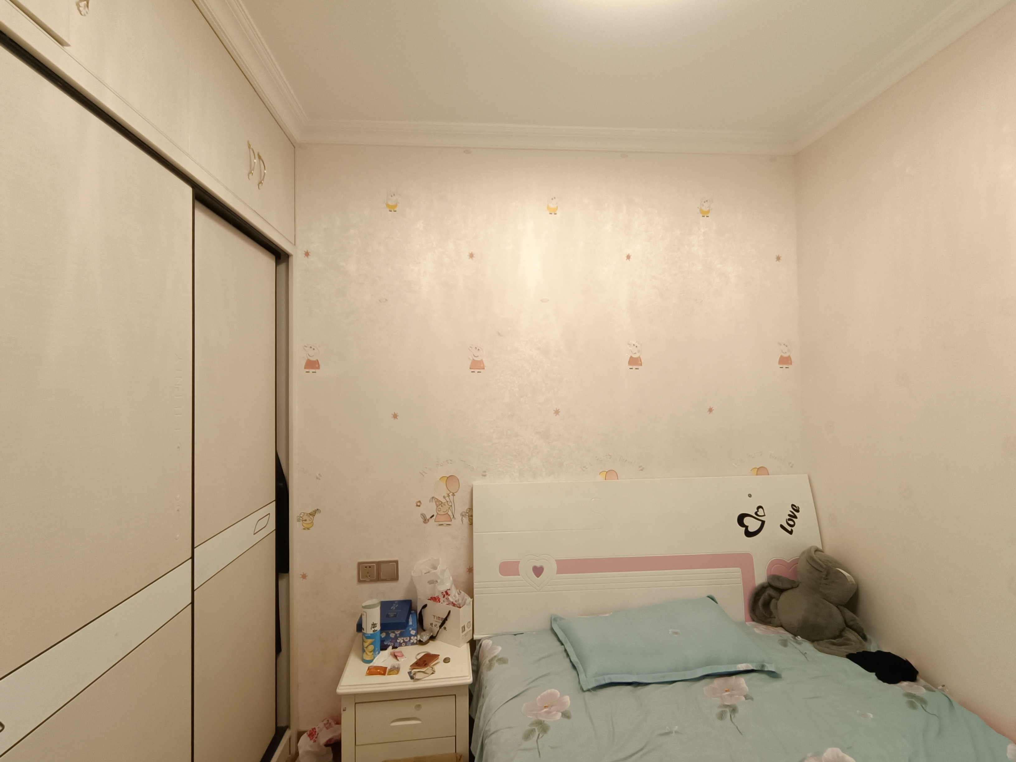 绵阳万达华府(一期)，3室2厅1卫，103㎡，租金2300元/月 绵阳租房