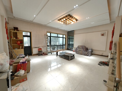 小岛花园三期，5室3厅4卫，352.00㎡，简装，售价535.00万