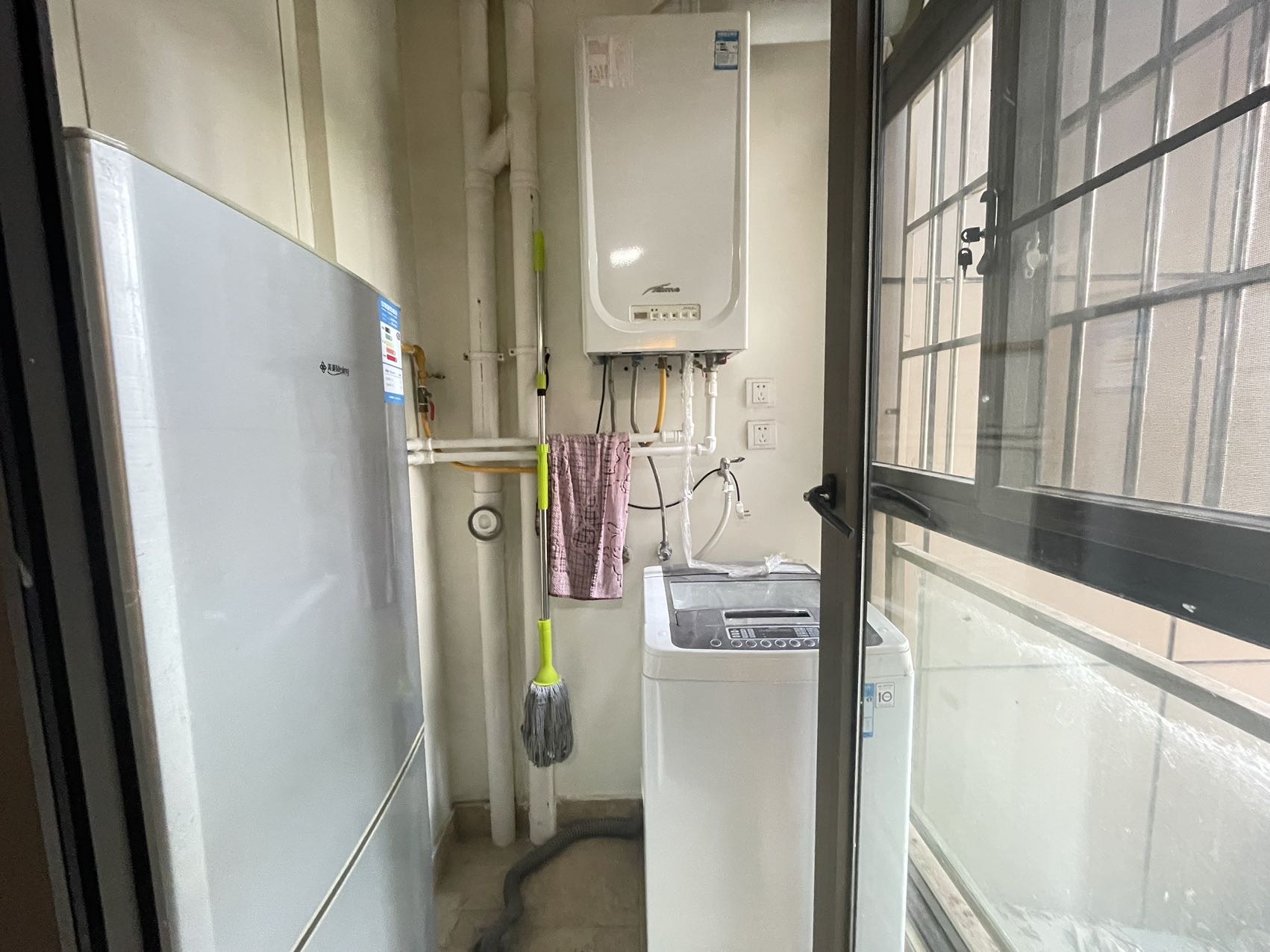 绵阳富临桃花岛，2室2厅1卫，75.00㎡，精装，租金1500元/月 绵阳租房