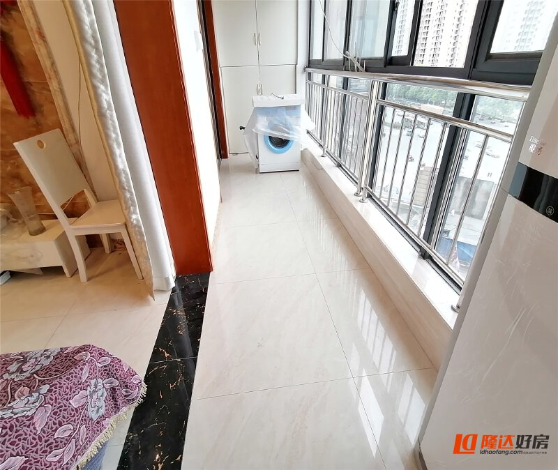 绵阳塘汛片区 万达华府三房1800元/月 绵阳租房