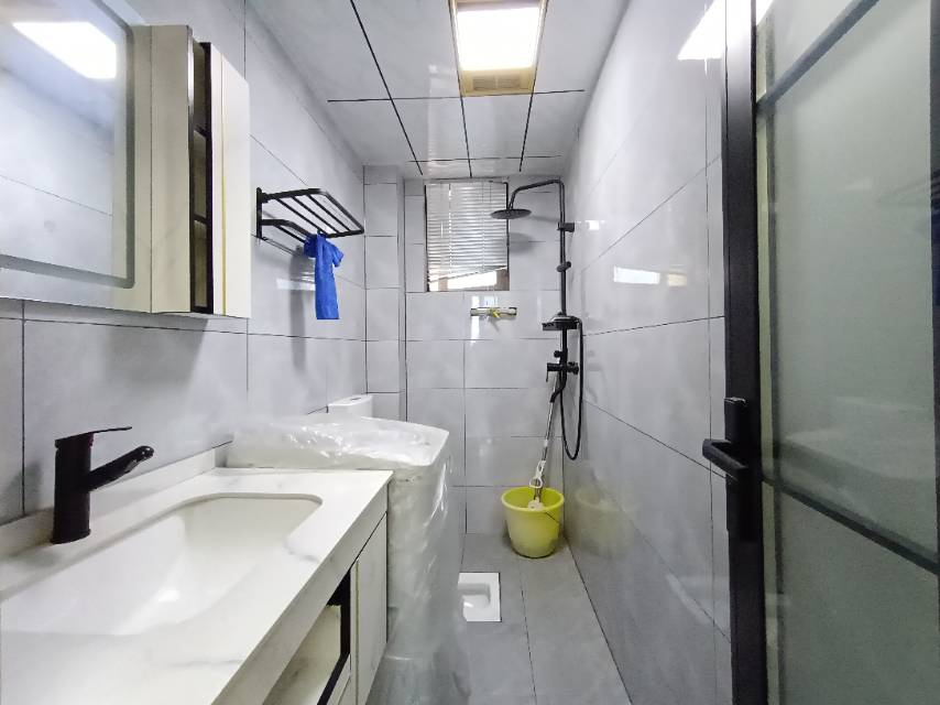 绵阳高水小区，4室2厅1卫，84.00㎡，精装，售价52.80万 绵阳二手房