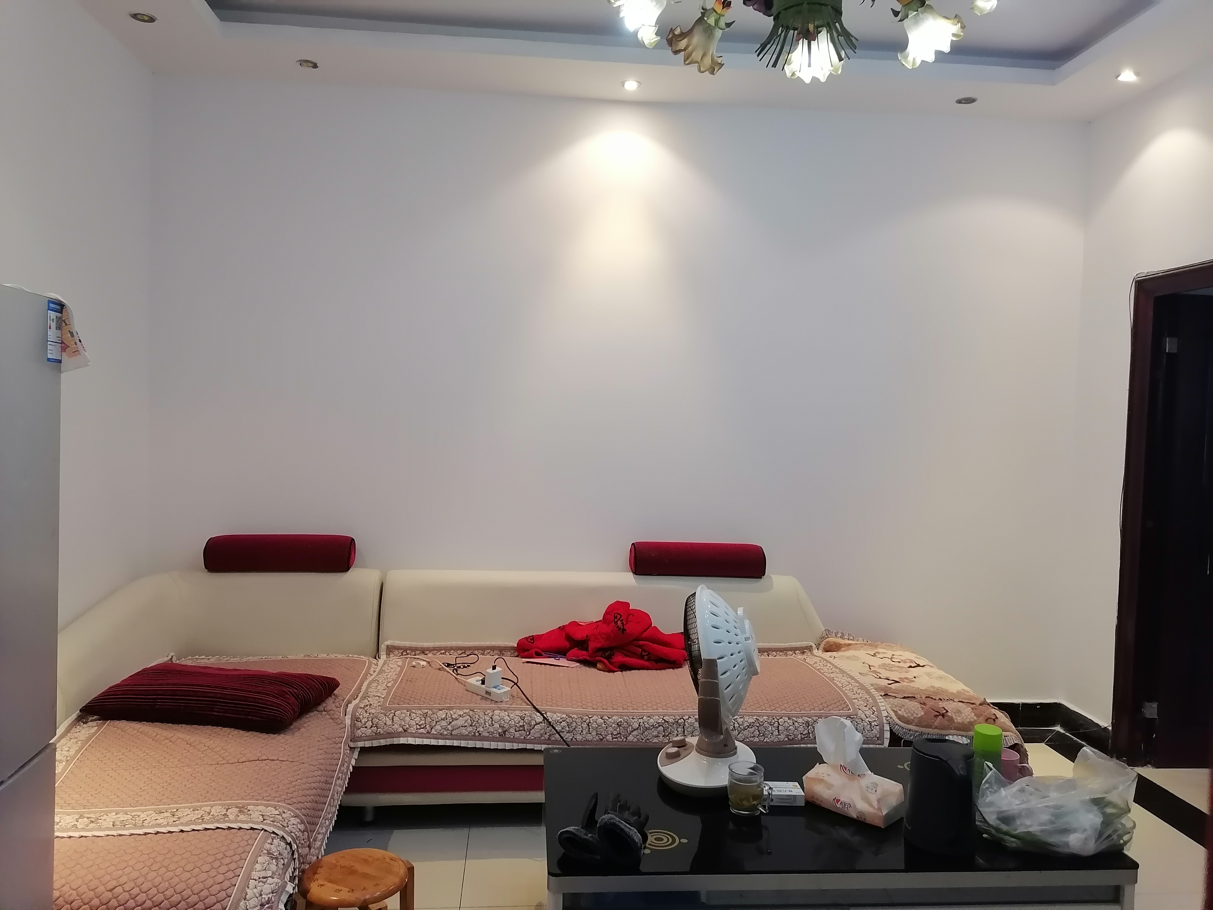 绵阳翰林尚城，3室2厅2卫，97.80㎡，普装，租金1300.00元/月 绵阳二手房