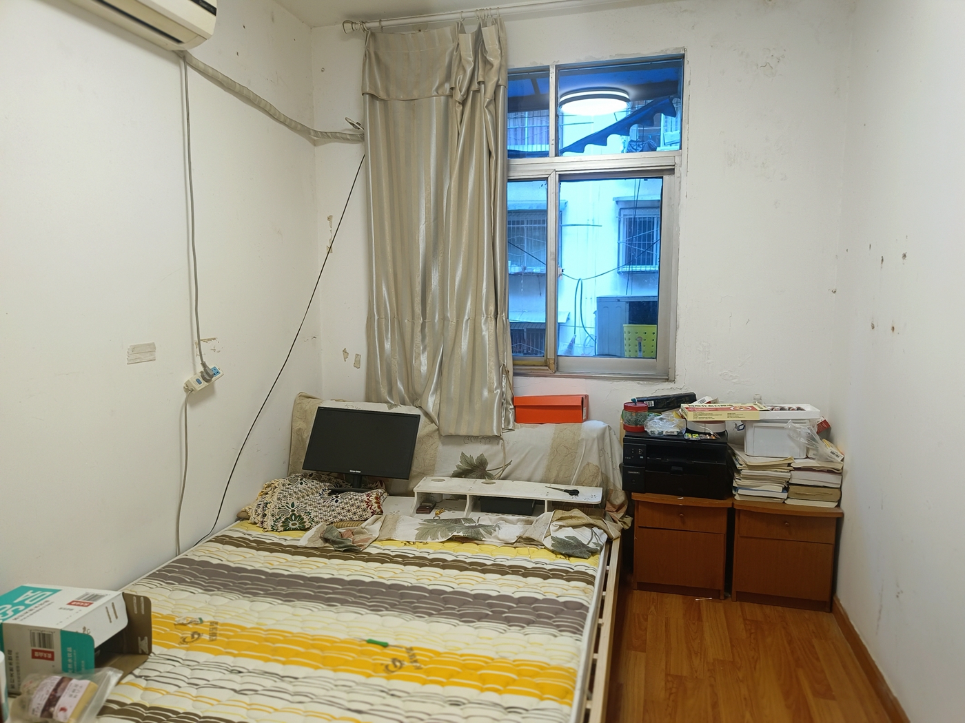 绵阳成绵路小学跃北分校近，三楼拎包入住三室 绵阳二手房