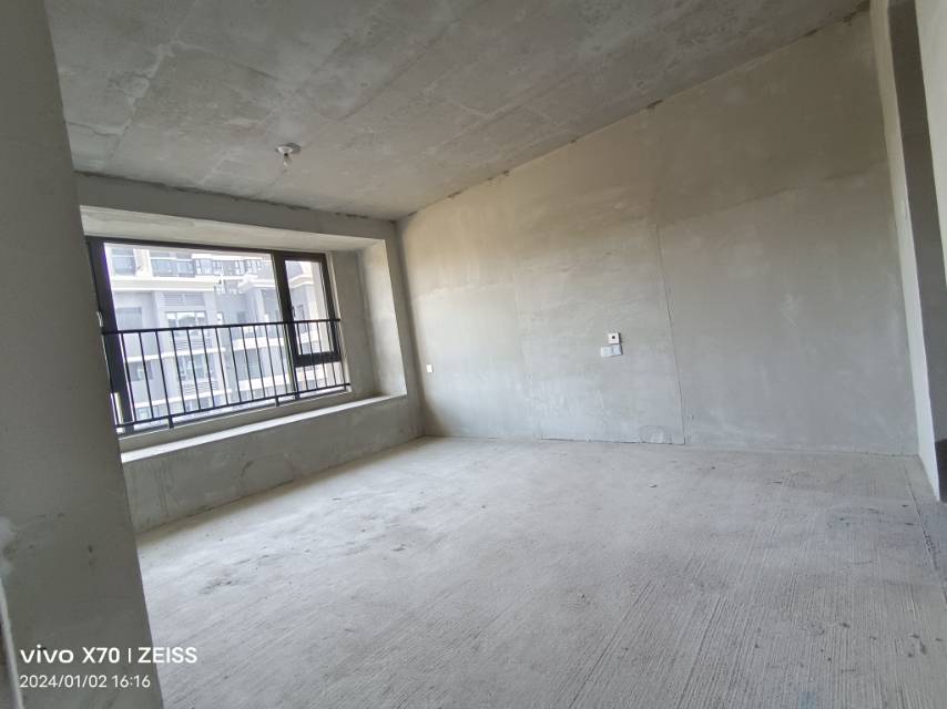 绵阳优品道&邦泰•公园府，5室3厅3卫，153.00㎡，毛坯，售价142万 绵阳二手房