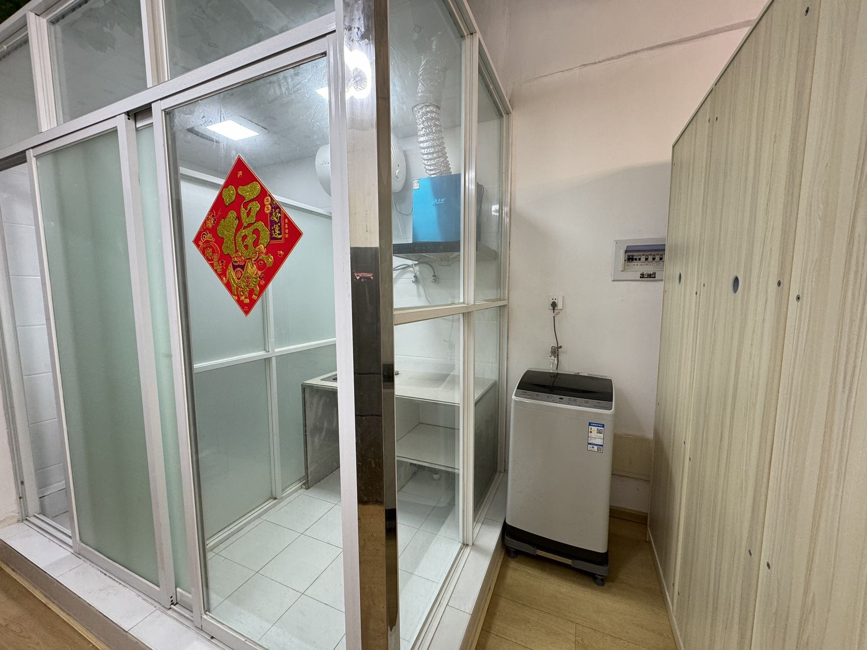 绵阳经开区 万达SOHO1房1100元/月 绵阳租房