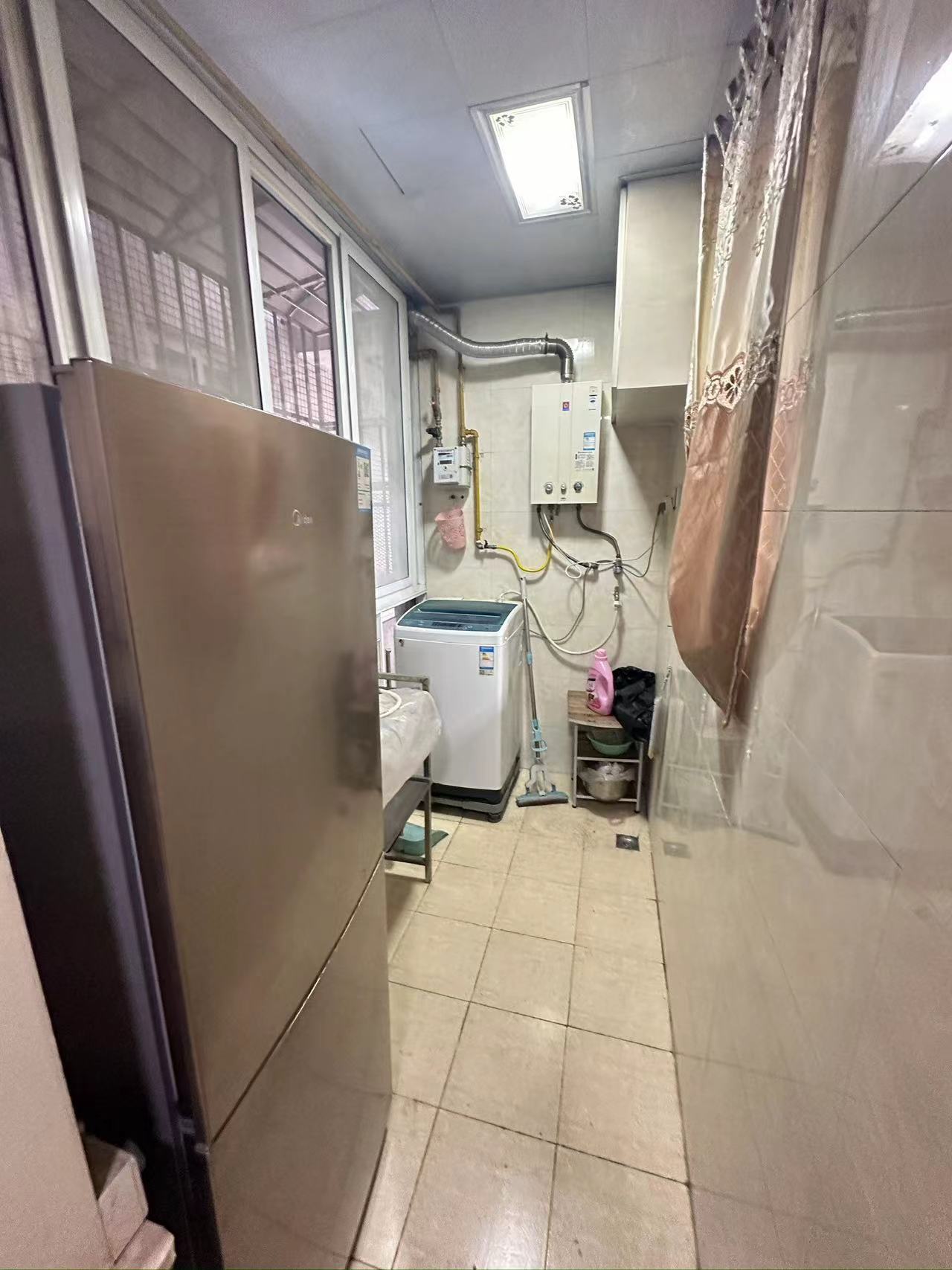 绵阳安州区 安江大厦 简装大两室 可改三室 价格可谈 绵阳二手房