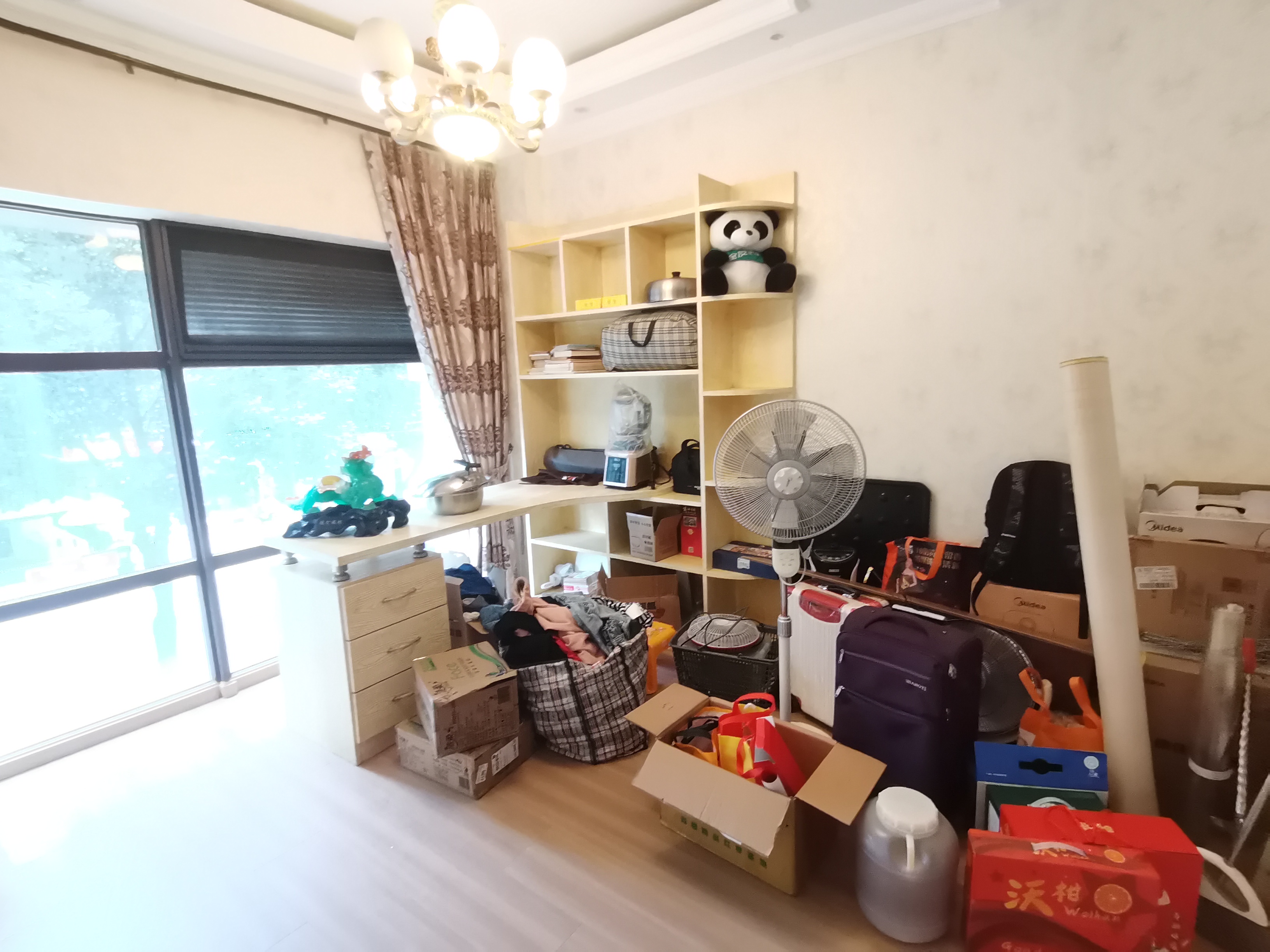 绵阳华润中央公园.精装套四.带平台花园.90多万.性价比高. 绵阳二手房