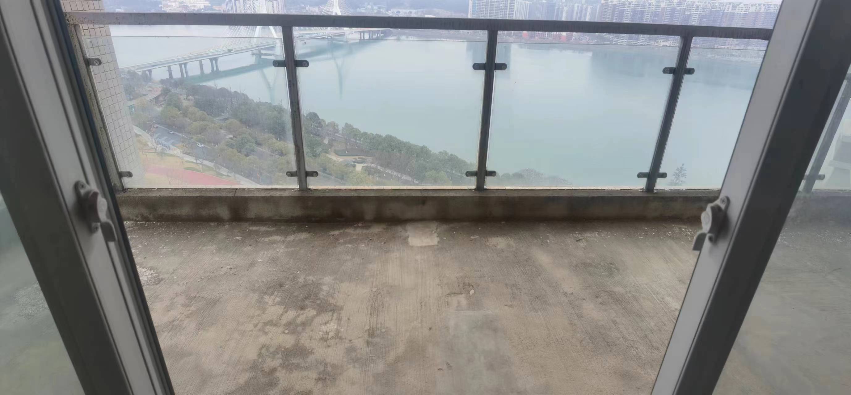 绵阳一号桥头牌江景｜港式大横厅｜四房双卫 绵阳二手房