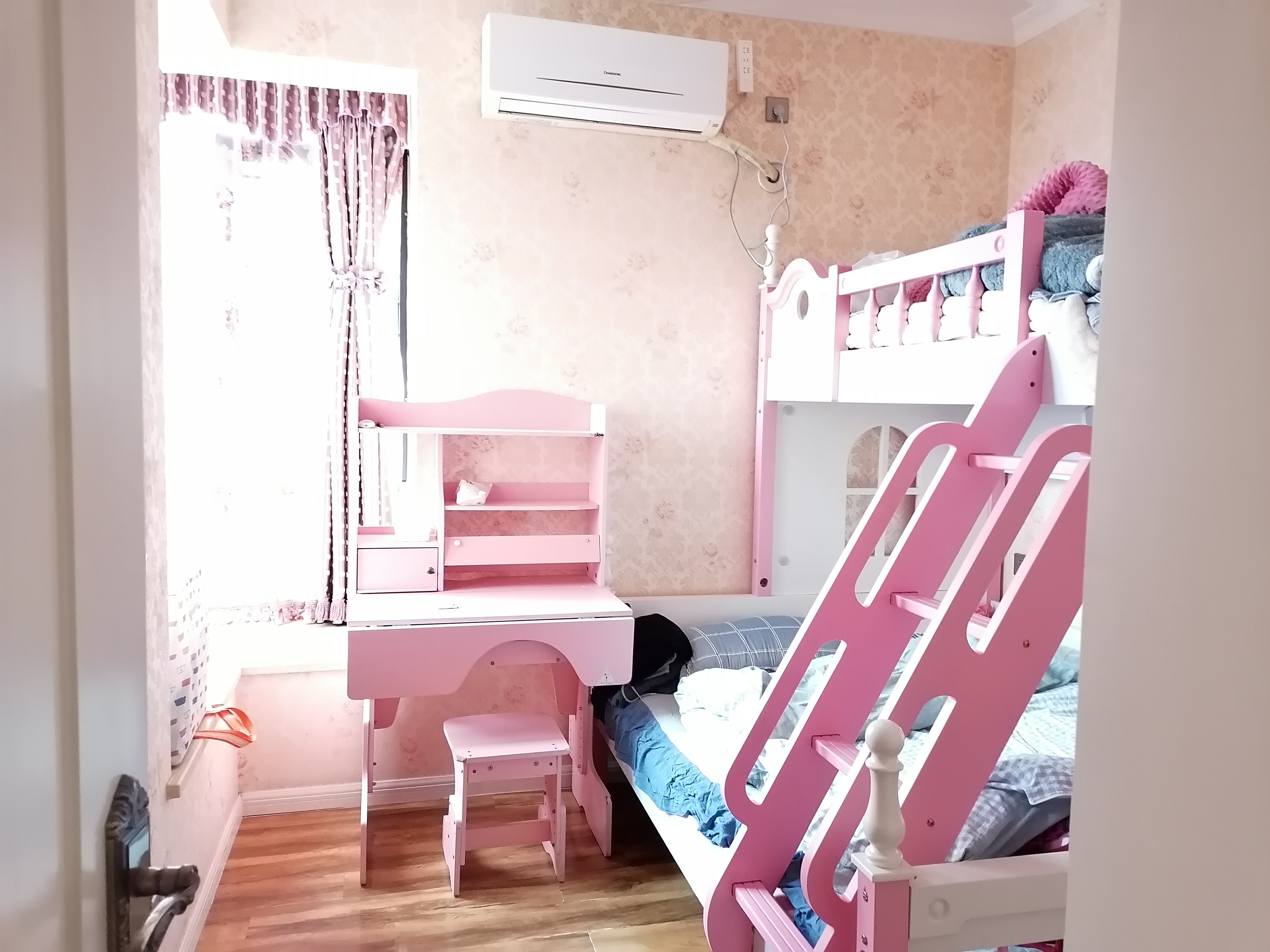 绵阳三江实验学校 自住精装3房  拎包入住 绵阳二手房