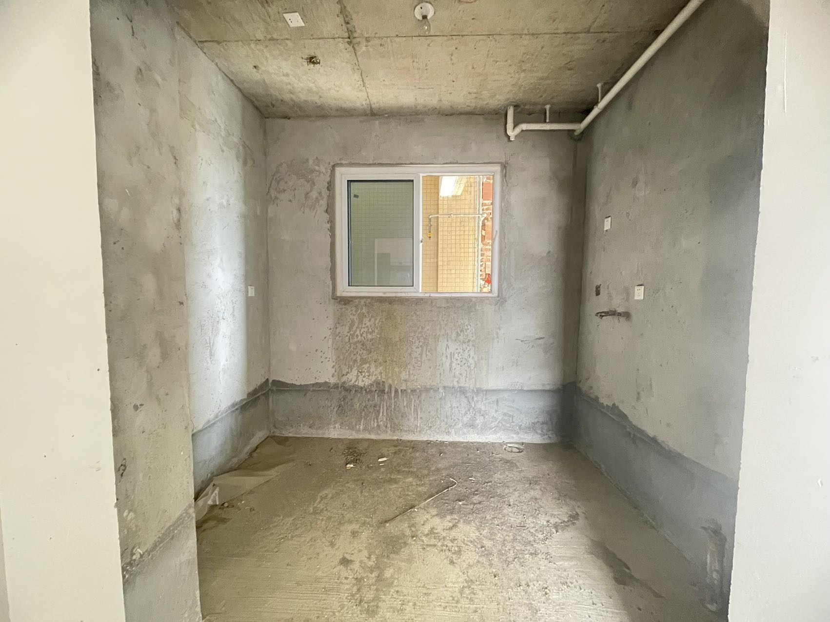 绵阳金海阳光里，3室2厅2卫，106㎡，毛坯，售价101万 绵阳二手房