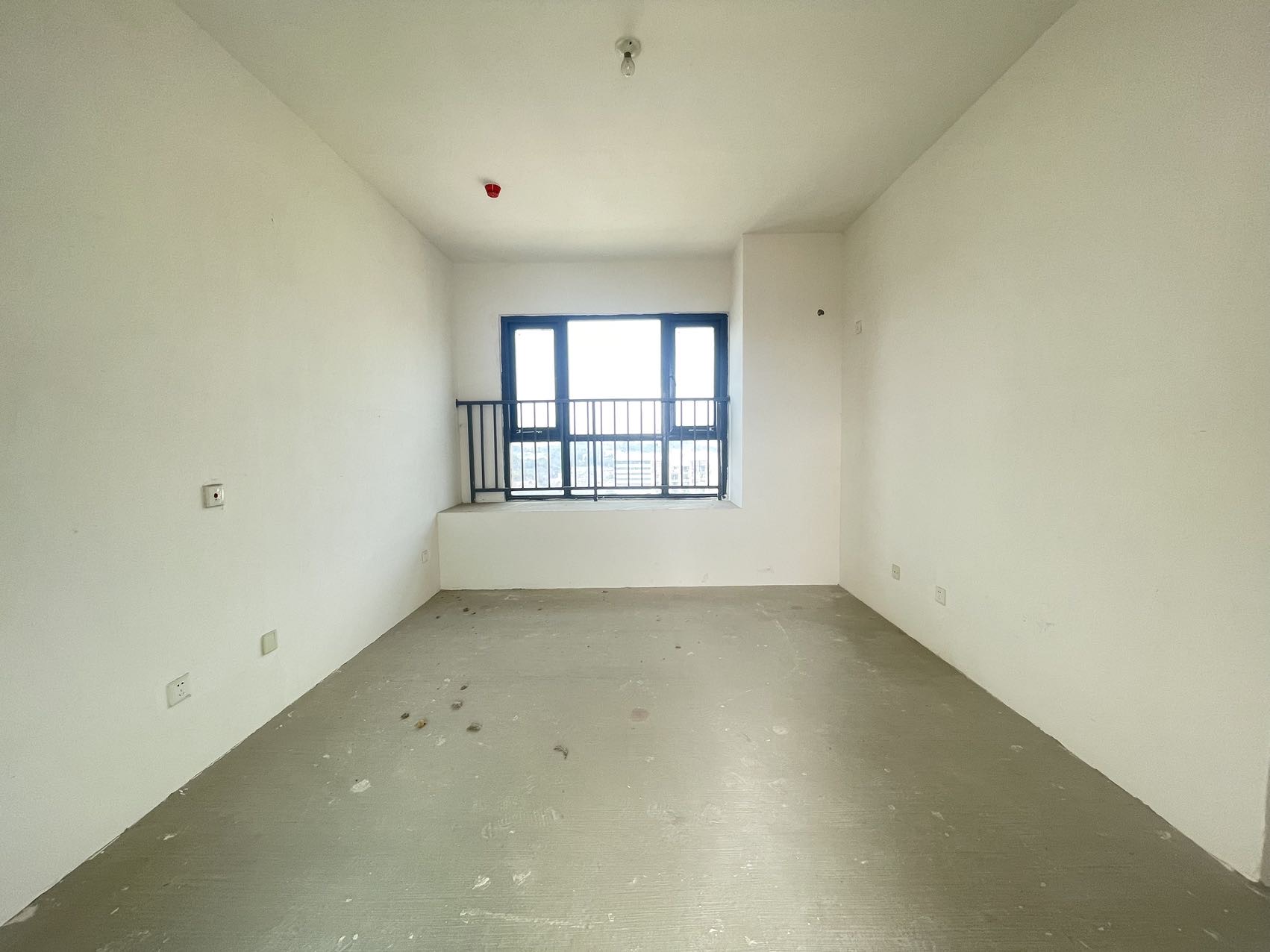 绵阳金海阳光里，3室2厅2卫，106㎡，毛坯，售价101万 绵阳二手房