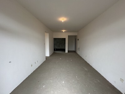 南山一号二期御珑藏，2室2厅1卫，80.00㎡，毛坯，售价68.00万