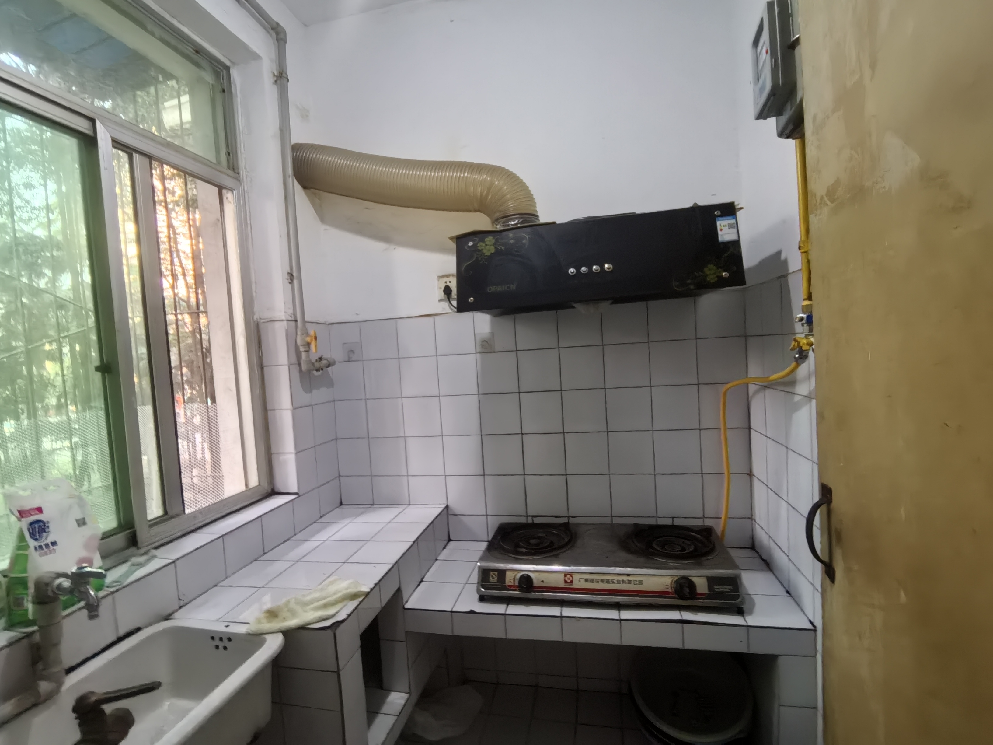 绵阳航运小区，1室1厅1卫，30㎡，普装，租金650元/月 绵阳租房