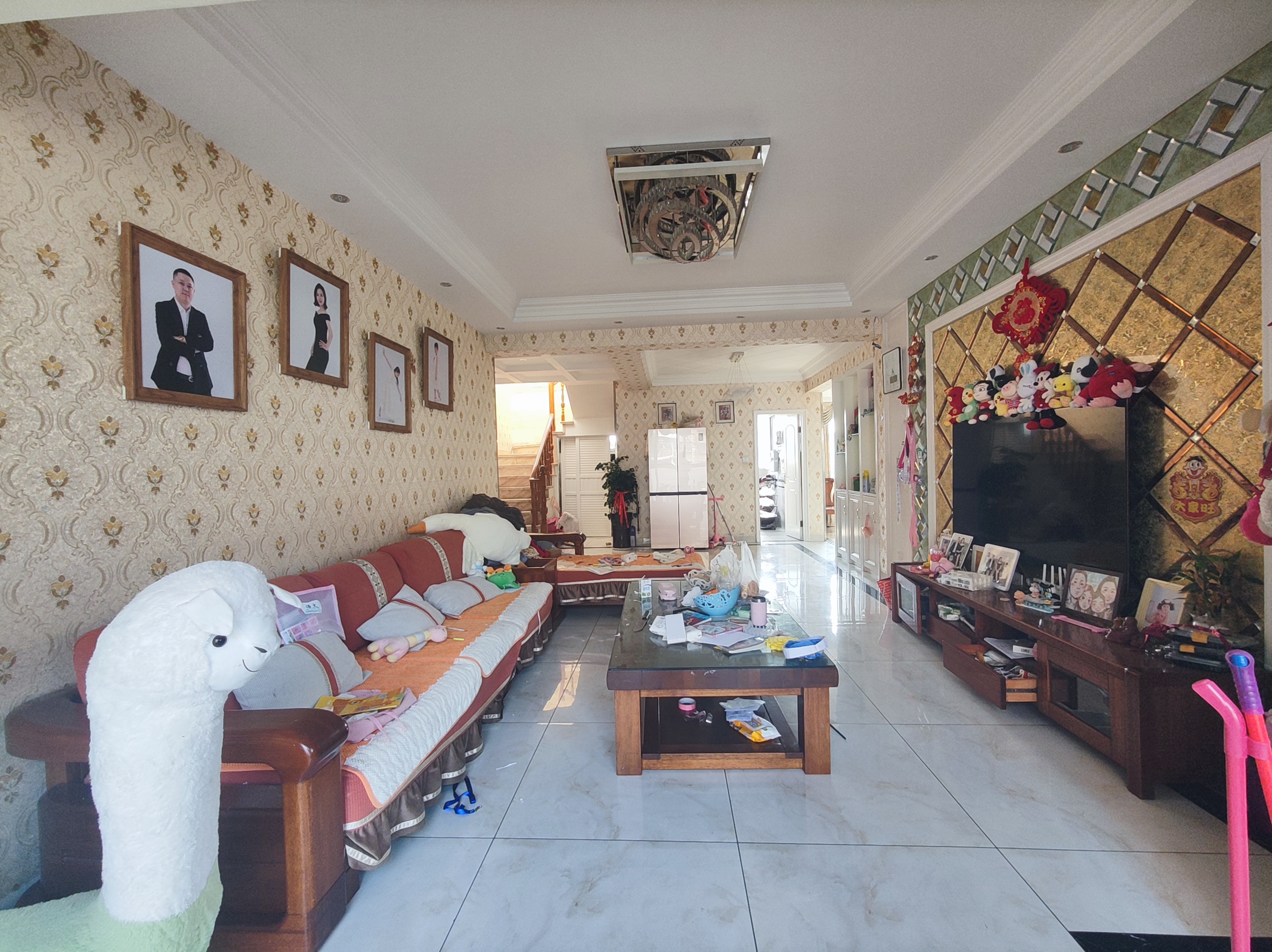 绵阳东辰对面.顶跃带露台花园.套四.160万.价格可小刀. 绵阳二手房