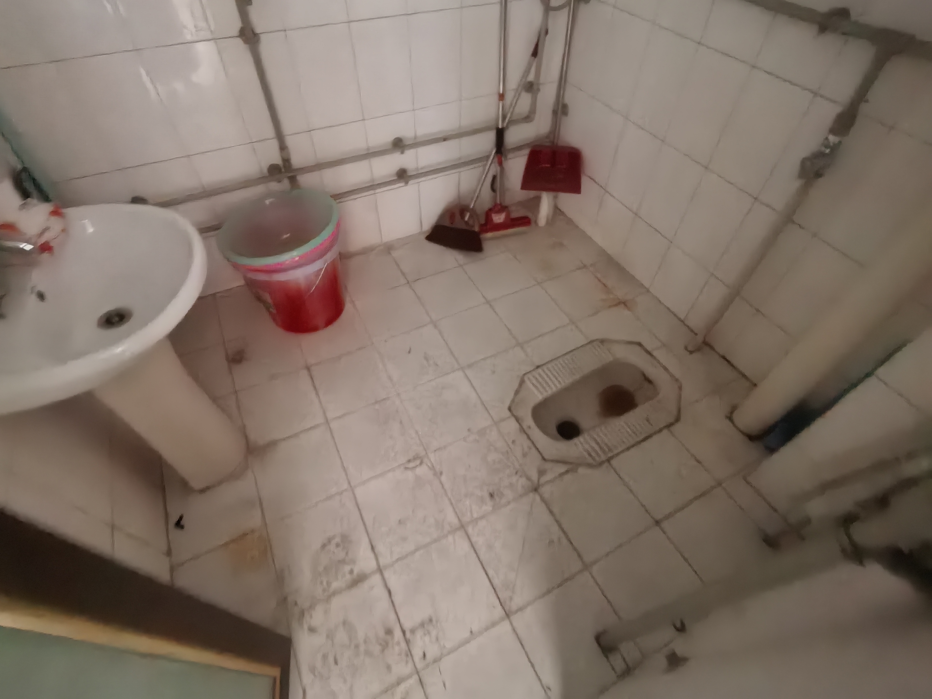 绵阳峻峰花园，2室2厅1卫，109.35㎡，简装，售价67万 绵阳二手房