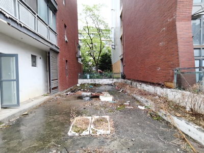 卓信龙岭.带上下花园+大平台.跃层房.清水套四.任意装修布局.