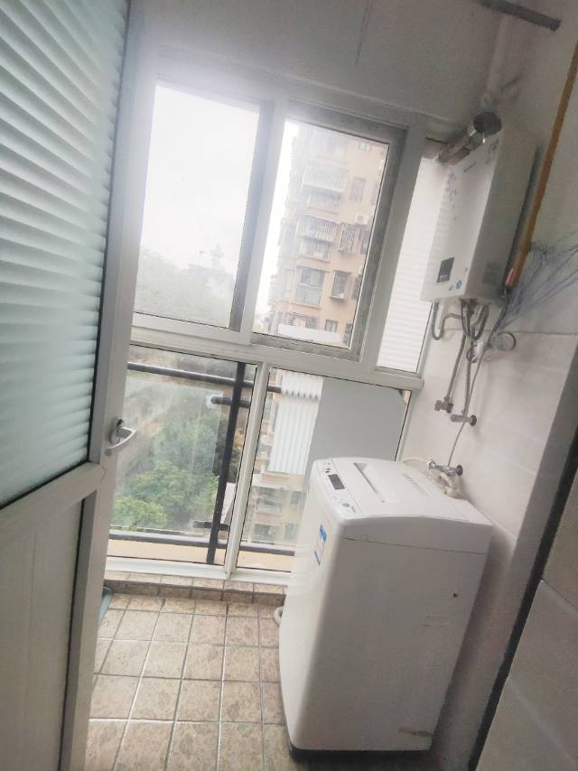 绵阳海珂三千城，1室1厅1卫，30㎡，租金1000元/月 绵阳租房