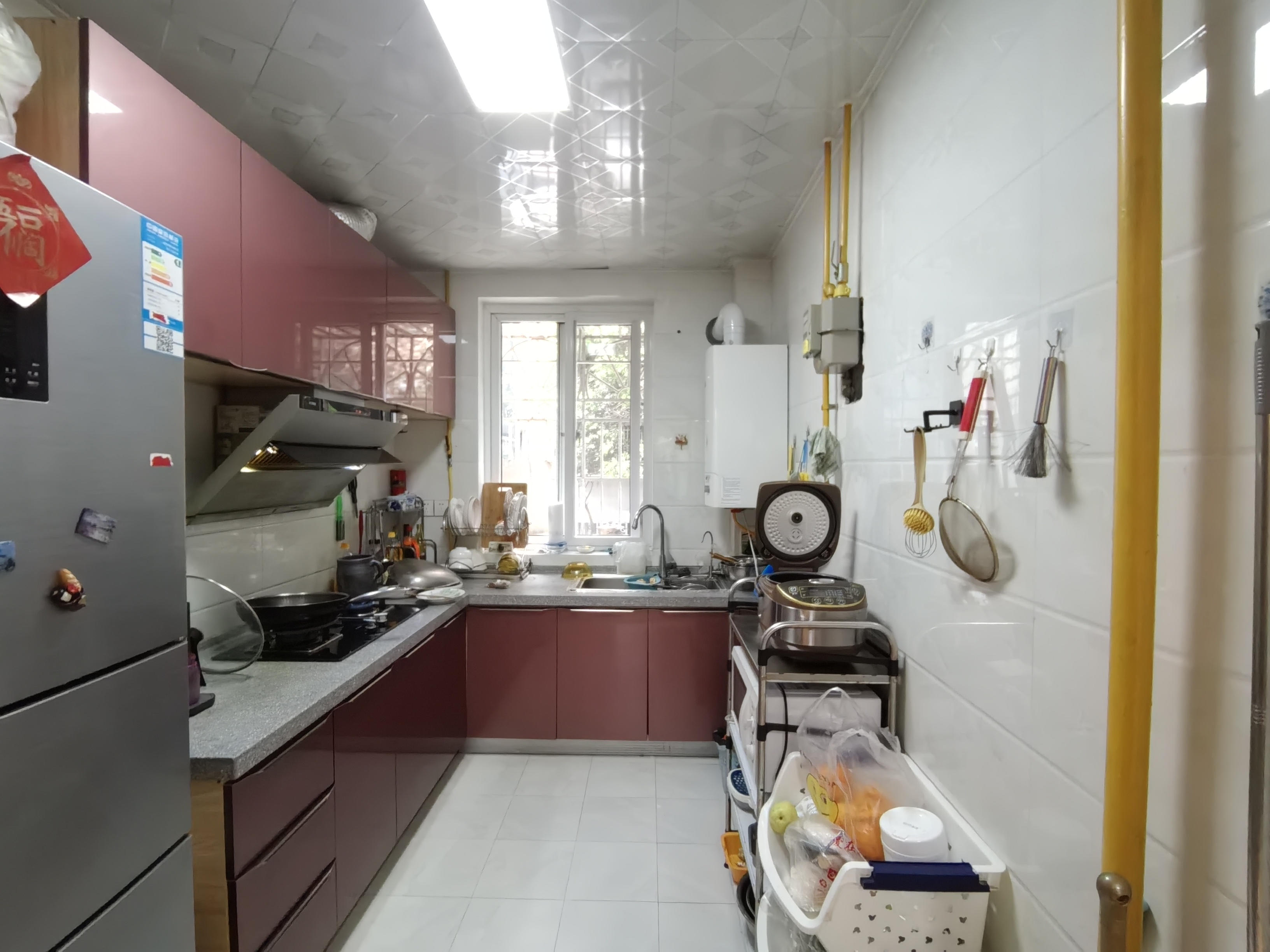 绵阳红星街99号小区，3室3厅2卫，158㎡，普装，售价101万 绵阳二手房